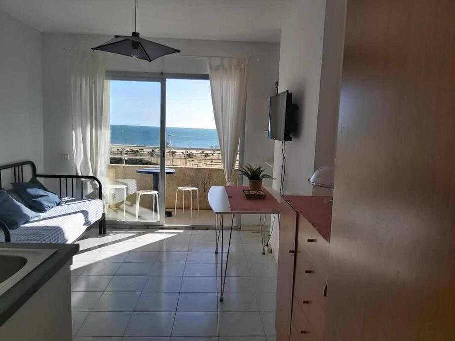 Miami 402estudio Situado En Primera Linea De Mar Empuriabrava