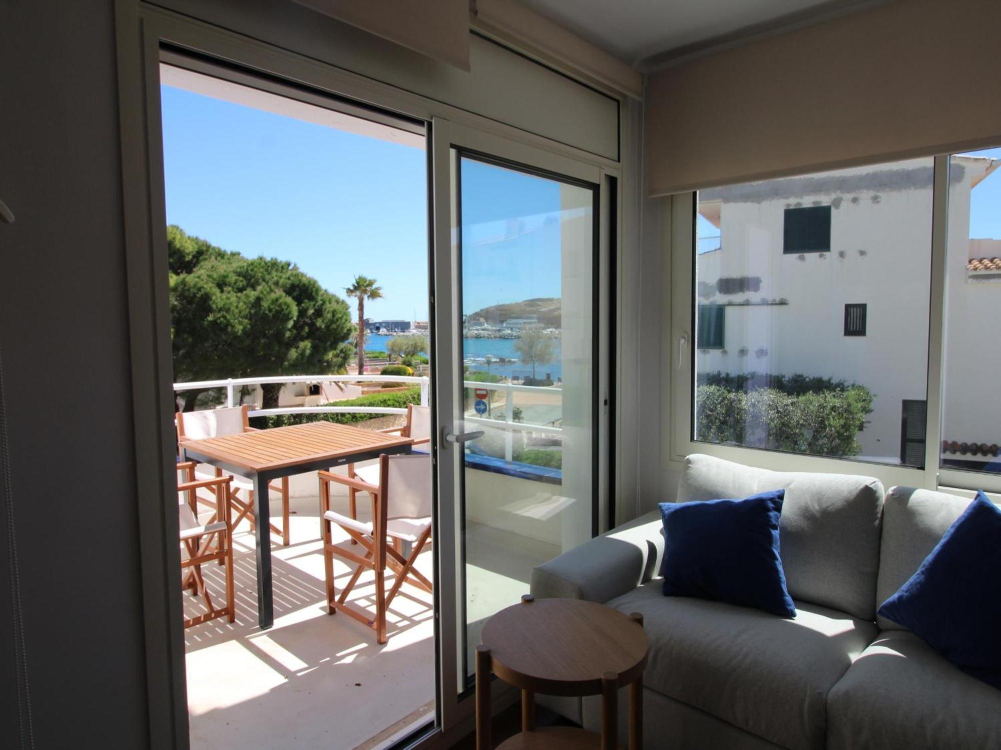 Mistral - Acogedor, Luminoso Y De Ambiente Moderno Con Terraza Vista Mar. - Es-228-143 Llançà