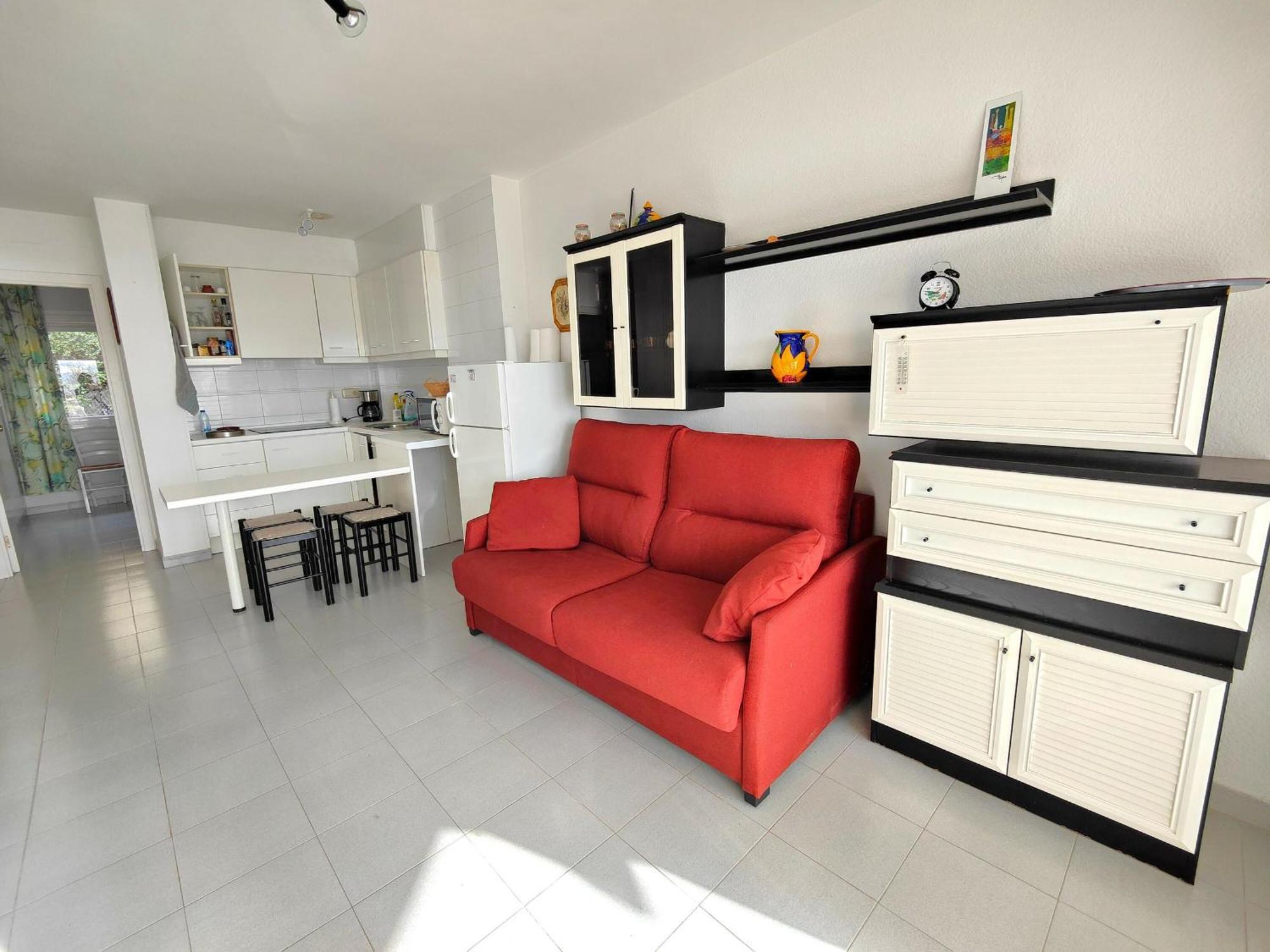 3314 Rocmar 1 2-a, Excelente Situacion Frente Al Puerto Pesquero Y Con Vista A La Bahia. - Es-258-19 Apartment Roses