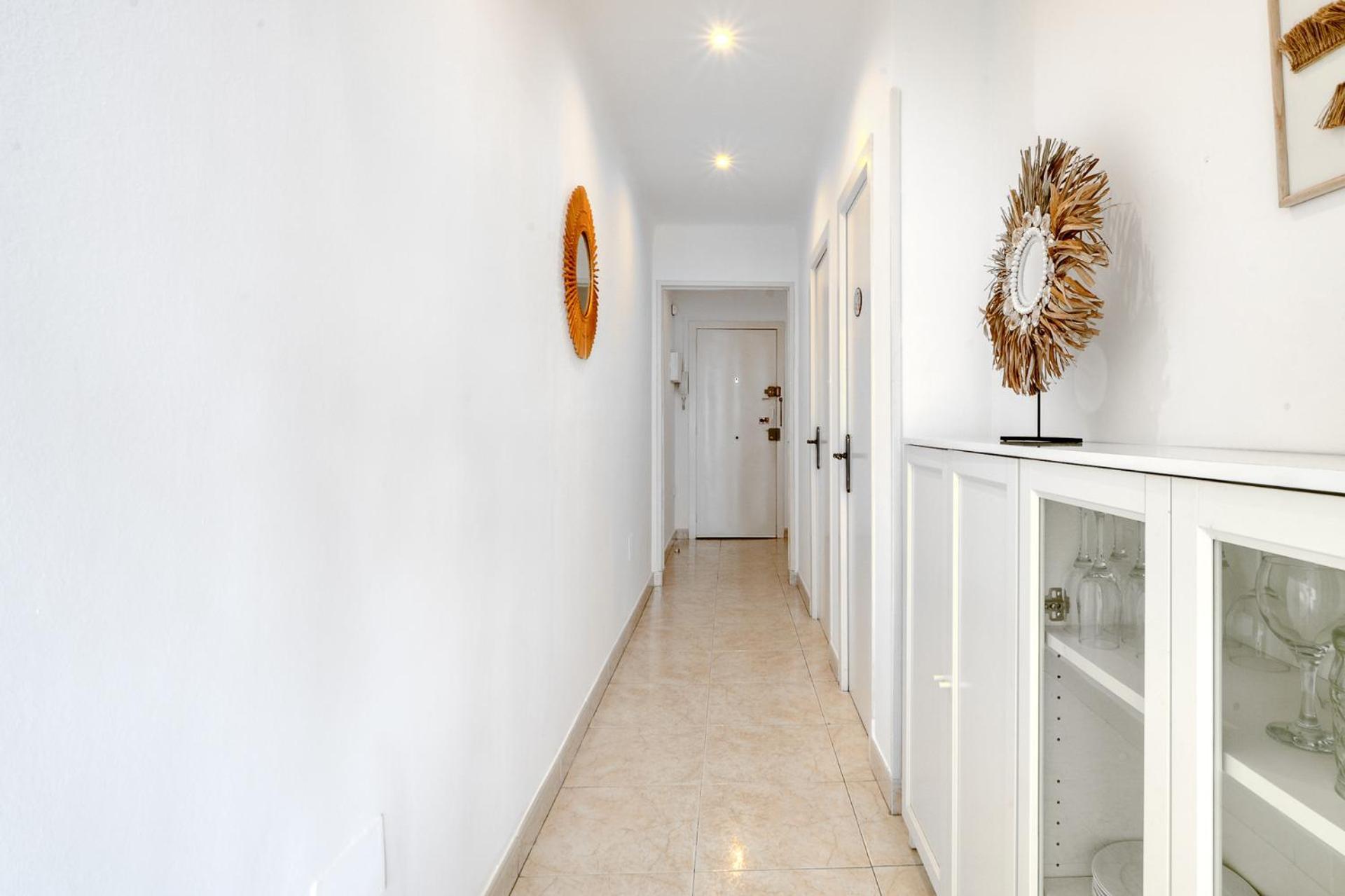 Frontline Centre - Immo Barneda Apartment *
