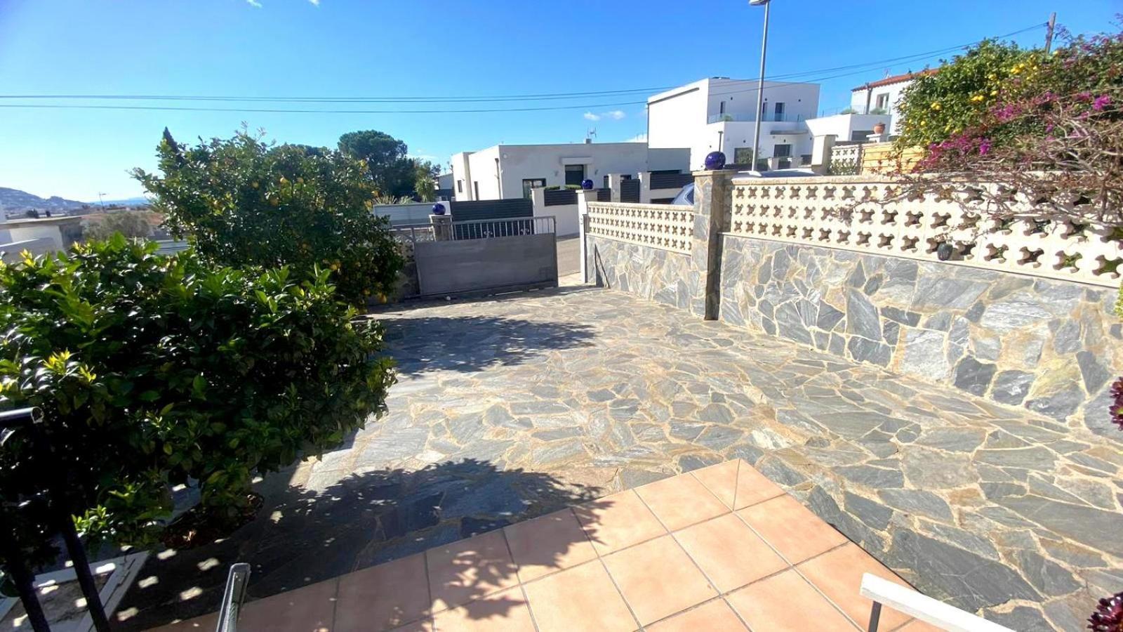 Villa Bages Rosas