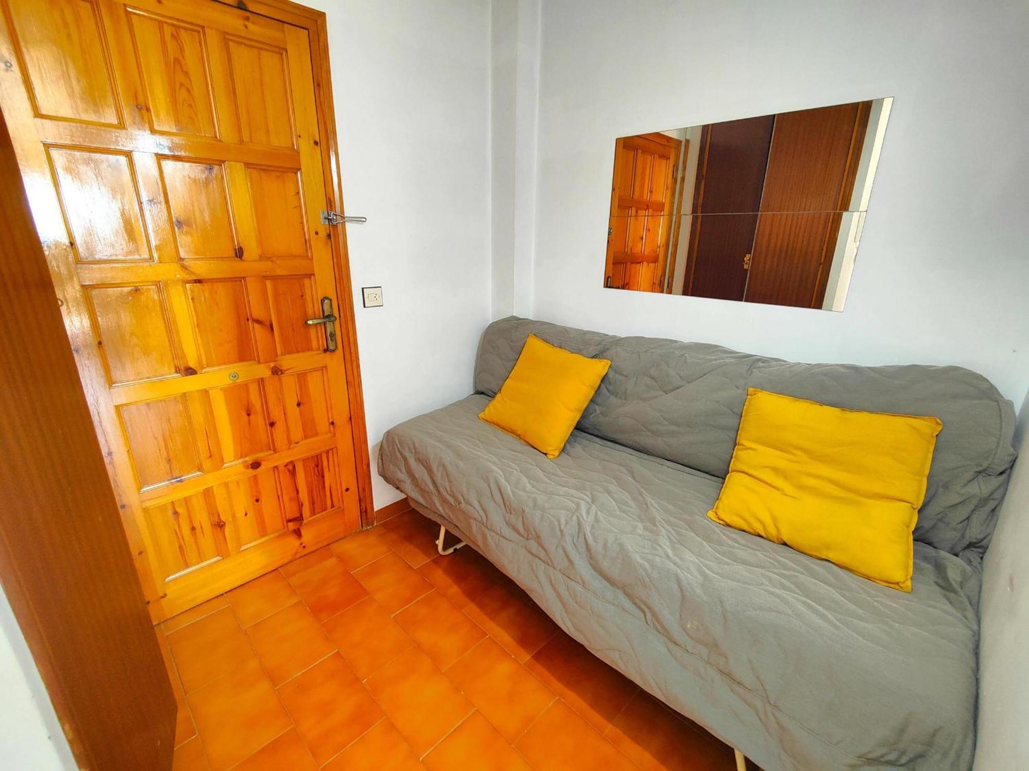 1027 9 1-3, Zona Del Puerto Deportivo, Cercano A La Gran Playa De Roses. Pequena Vista. - Es-258-40 Rosas