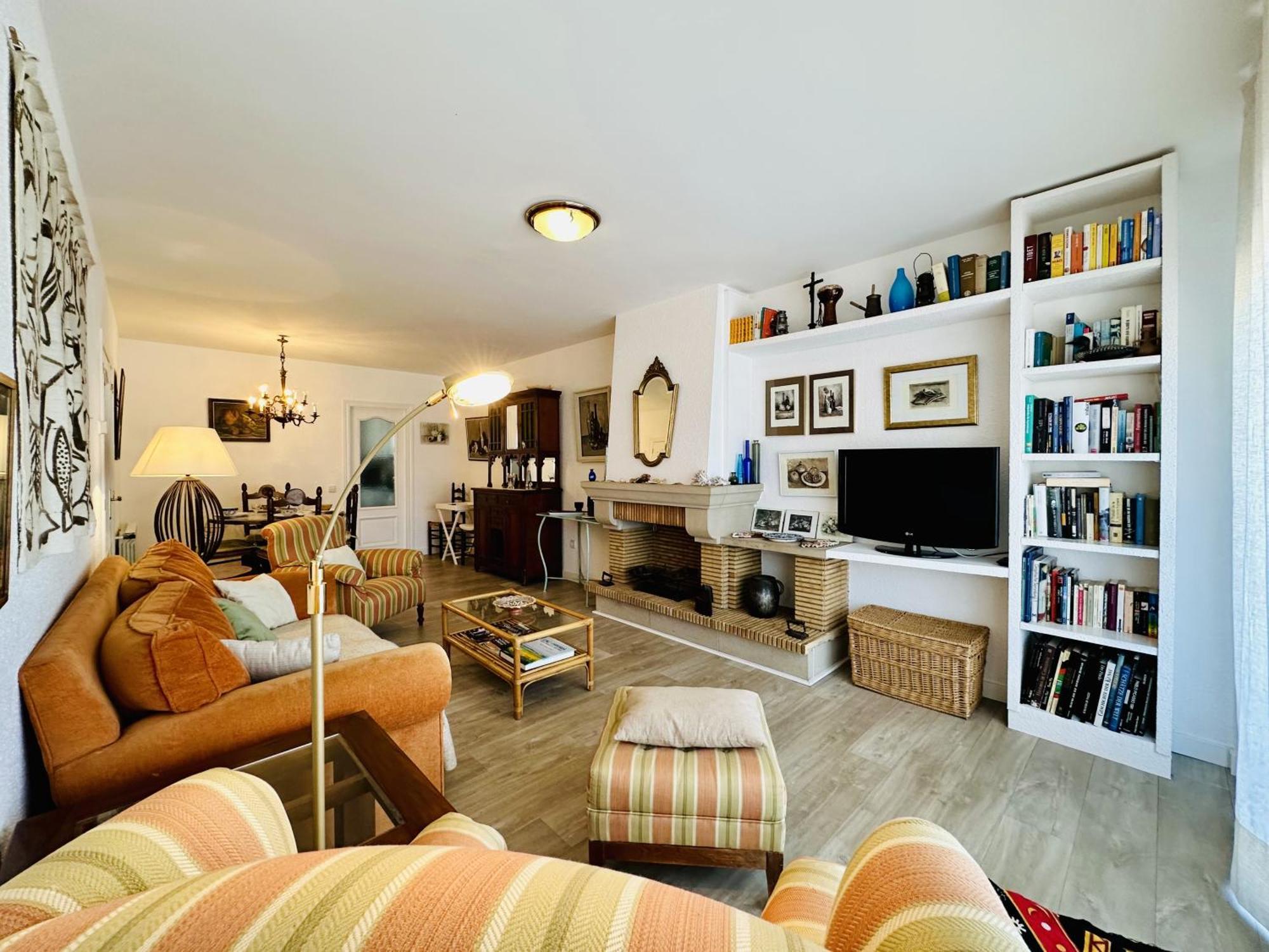 Llevant Costabravasi Apartamento *