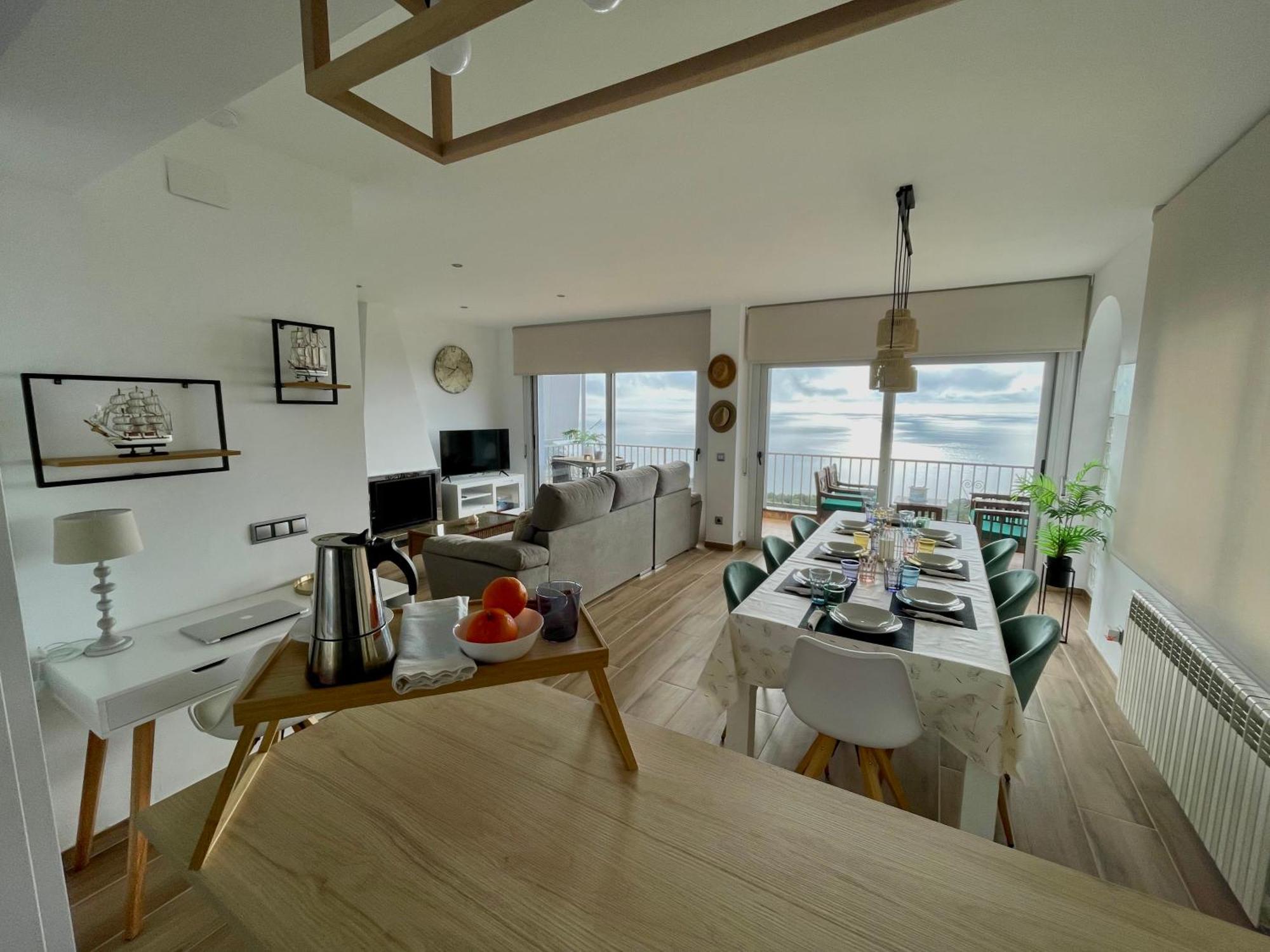 Seahomes Vacations, La Casa Blue Mediterranean Lifestyle Villa Blanes