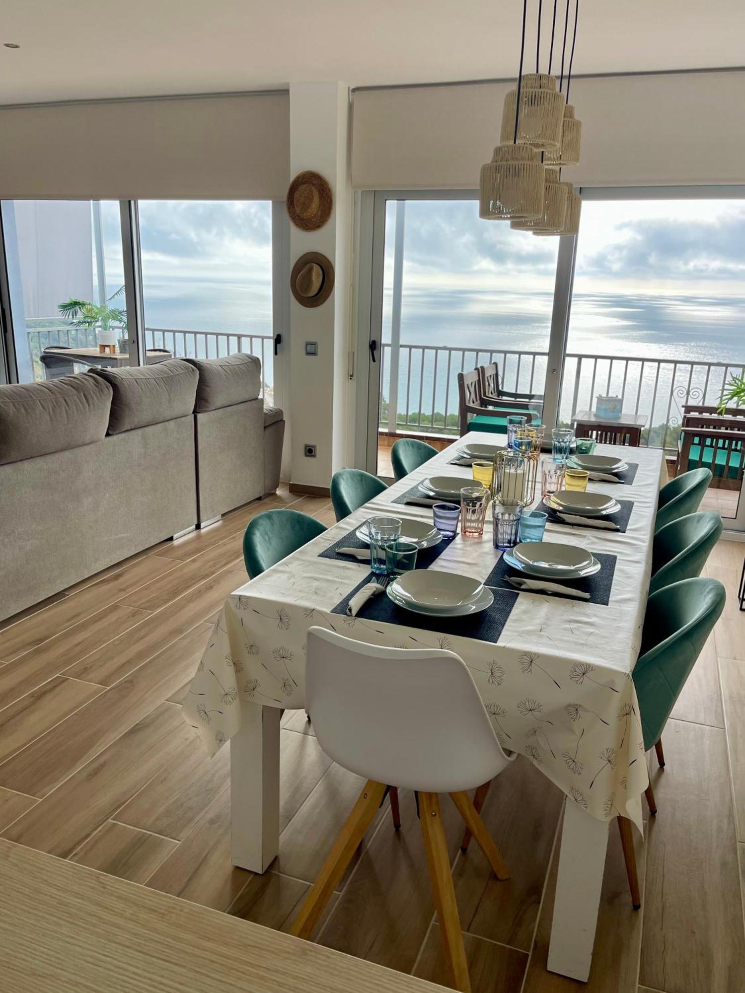 Seahomes Vacations, La Casa Blue Mediterranean Lifestyle Villa *