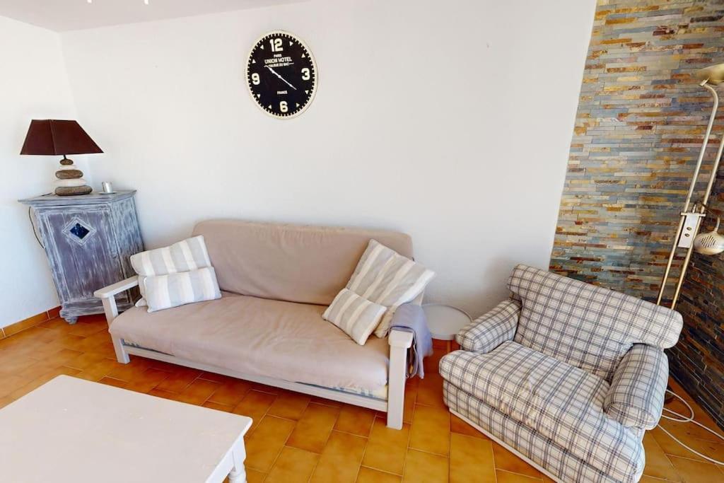 65 M2 ,piscine Vue Apartment *
