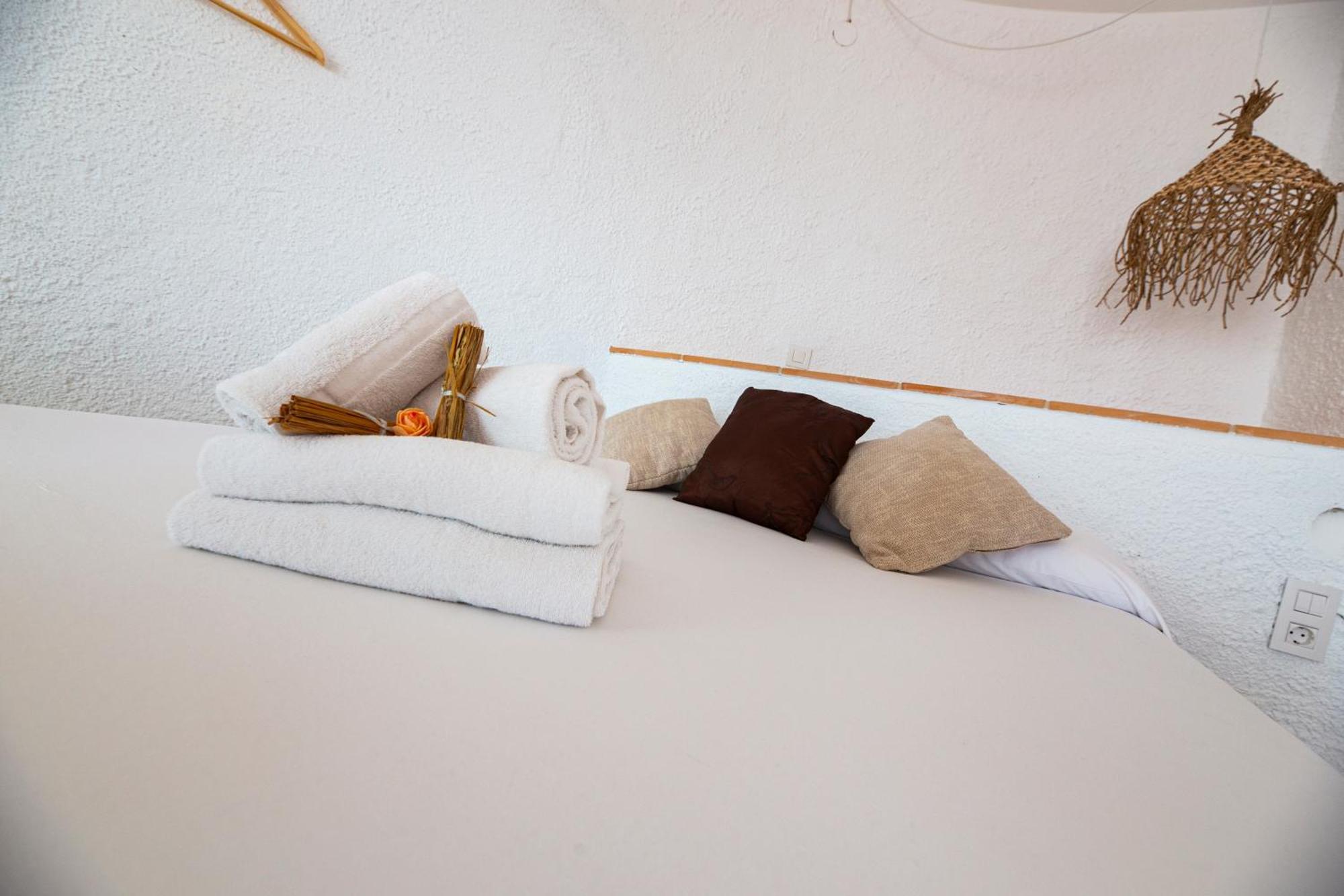 Agi Castell Mar Apartment *