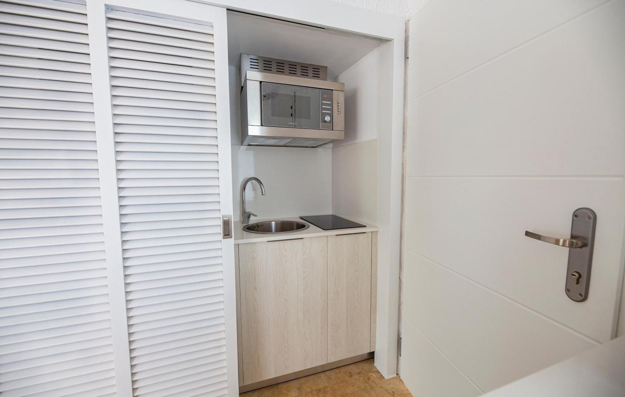 Agi Castell Mar Apartment *