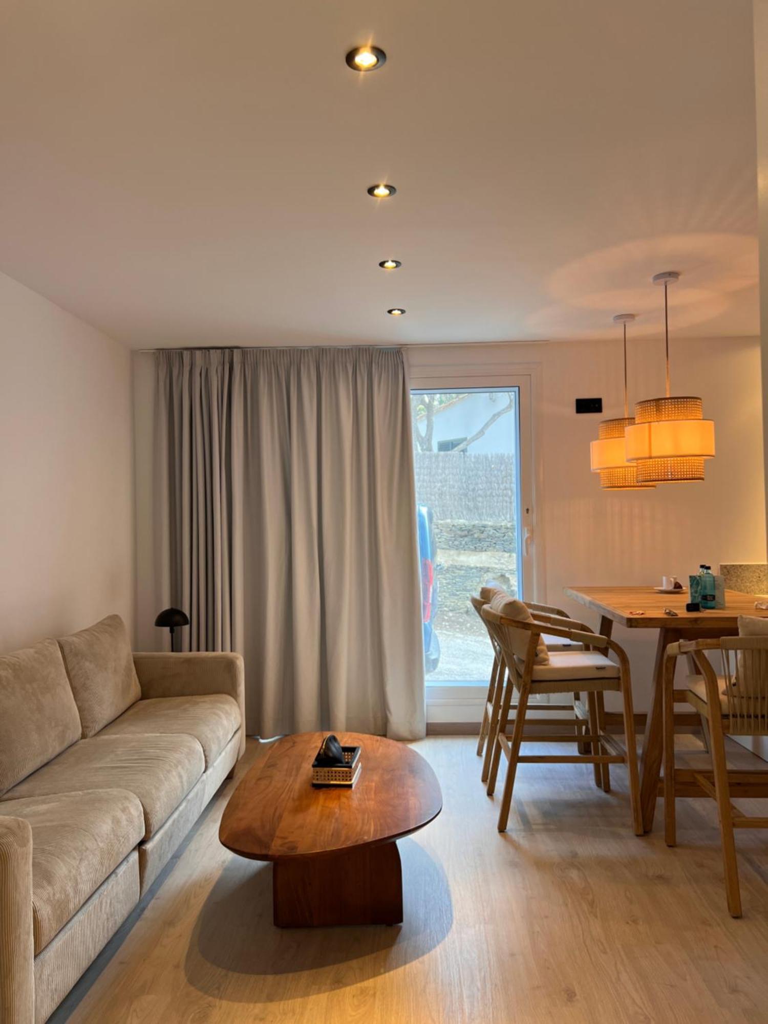 Canvas Apartments&lofts * Cadaques