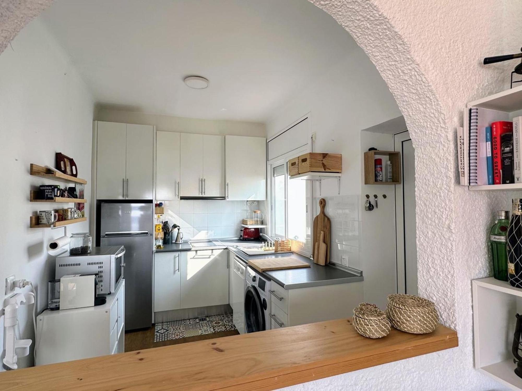 Apartamento Con Terraza Panoramica Cerca De La Playa En - Es-170-87 Llançà