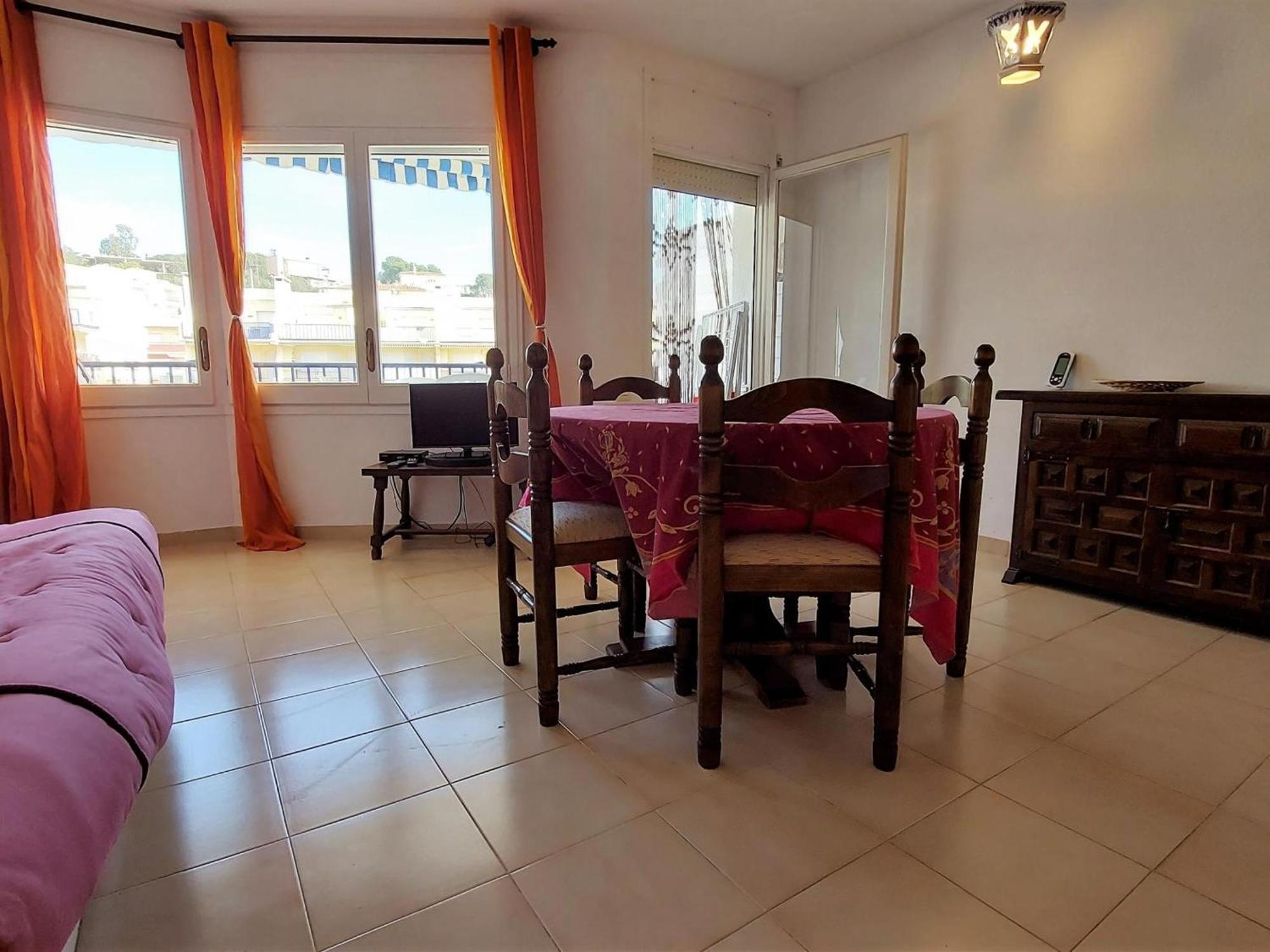Apartamento Acogedor Con Terraza A Un Paso De La Playa En - Es-170-26