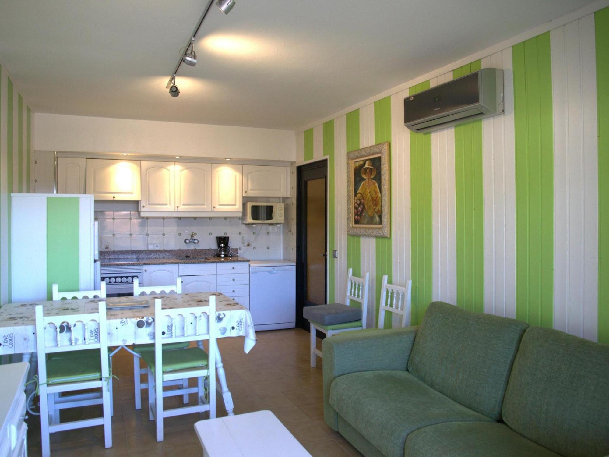 Amplio En La Playa Con Piscina Y Aire Acondicionado, Cerca Del Centro Y Supermercado - Es-323-37 Apartment L'Estartit