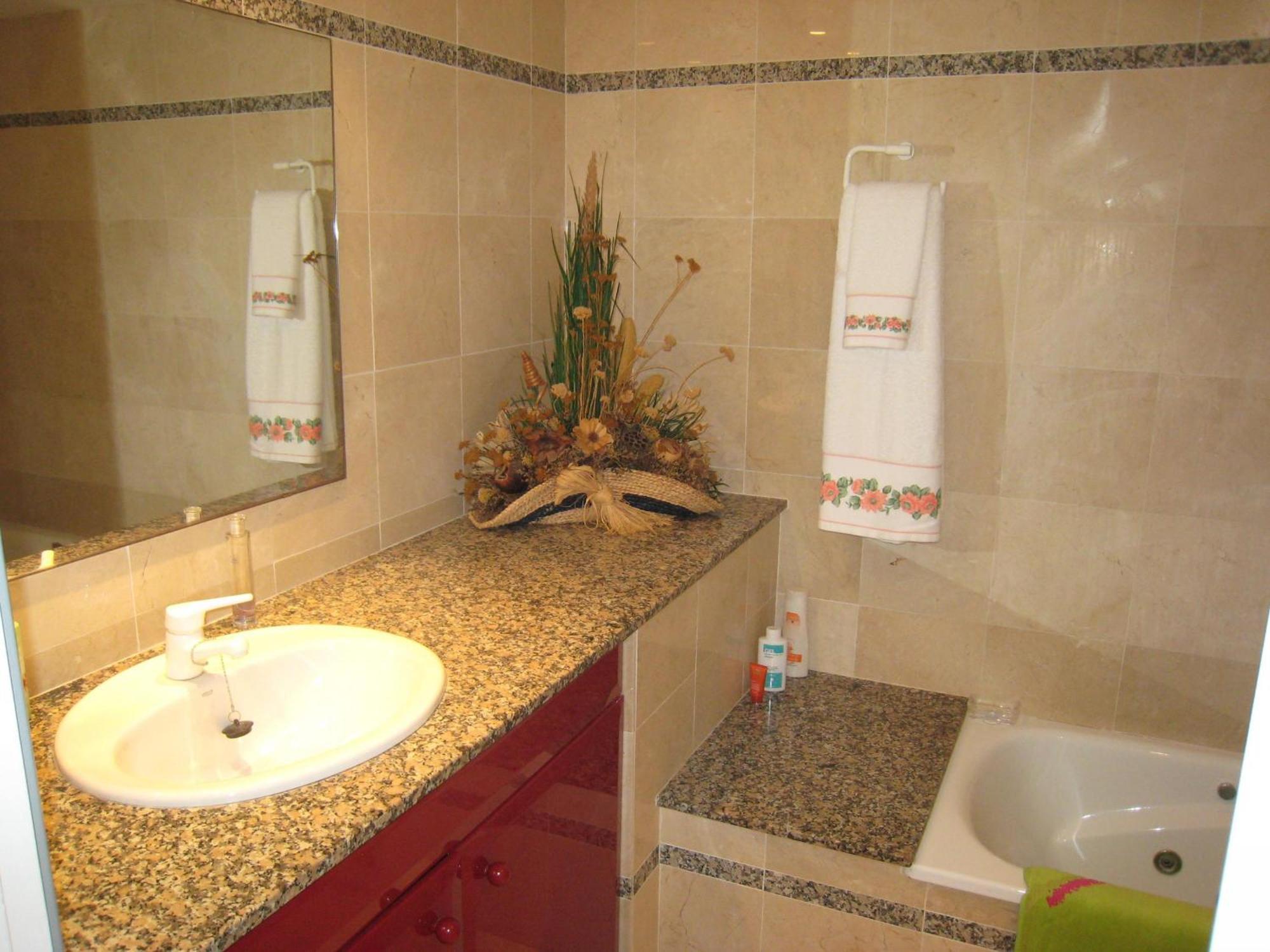De Lujo Cerca De La Playa Con Piscina Y Terraza En - Es-323-21