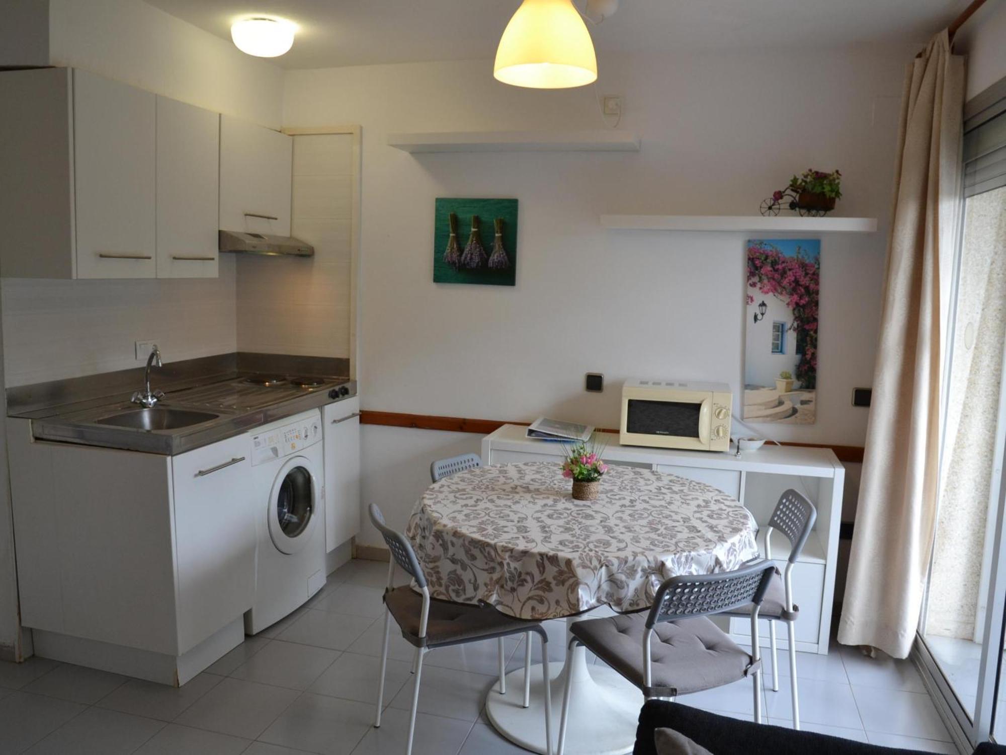 Apartamento Acogedor En La Playa Con Acceso Directo Al Mar Y Piscina En - Es-323-22 *