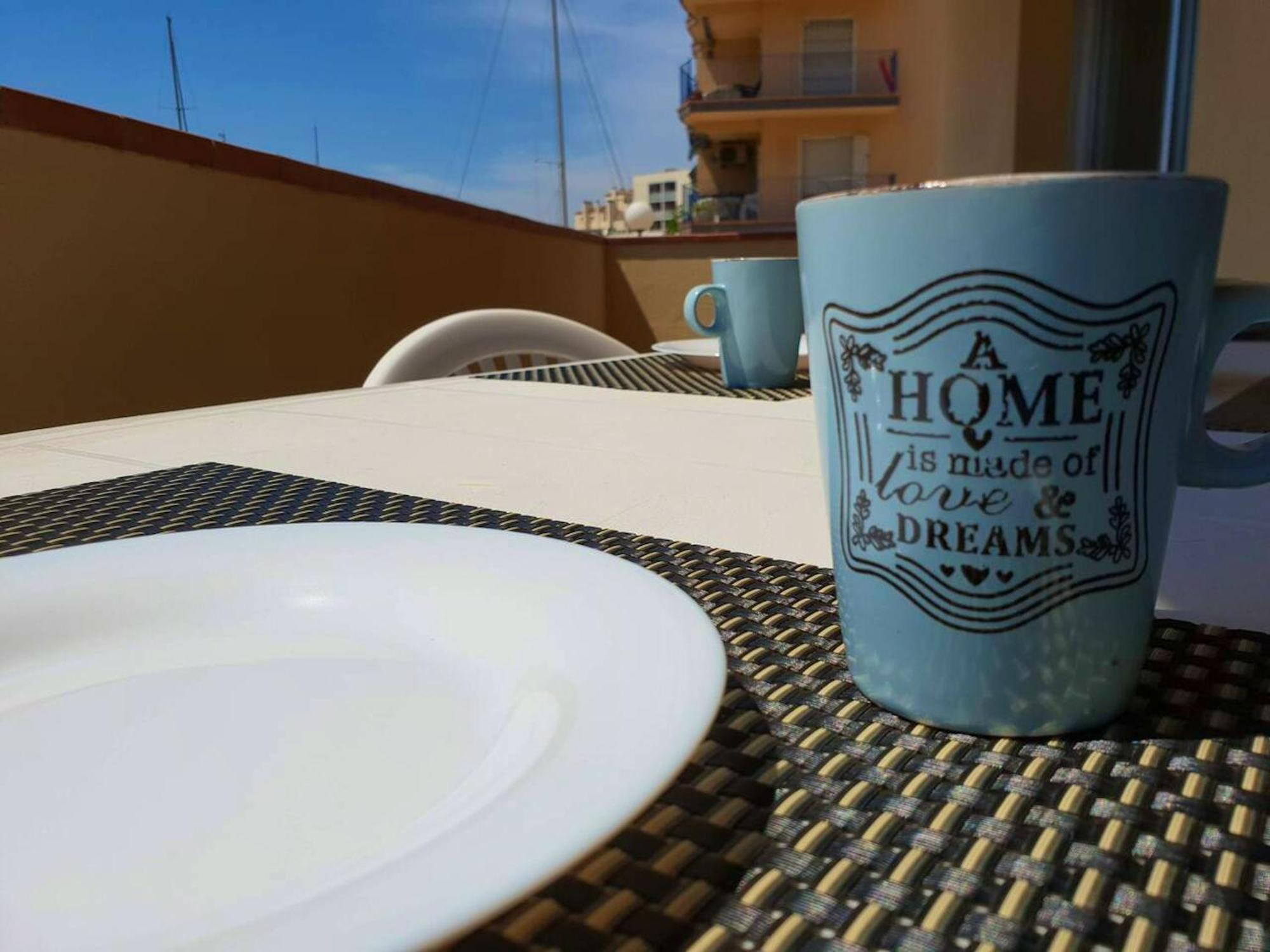 Apartamento Comfortable In With Shared Pool - 54 Sqm Rosas