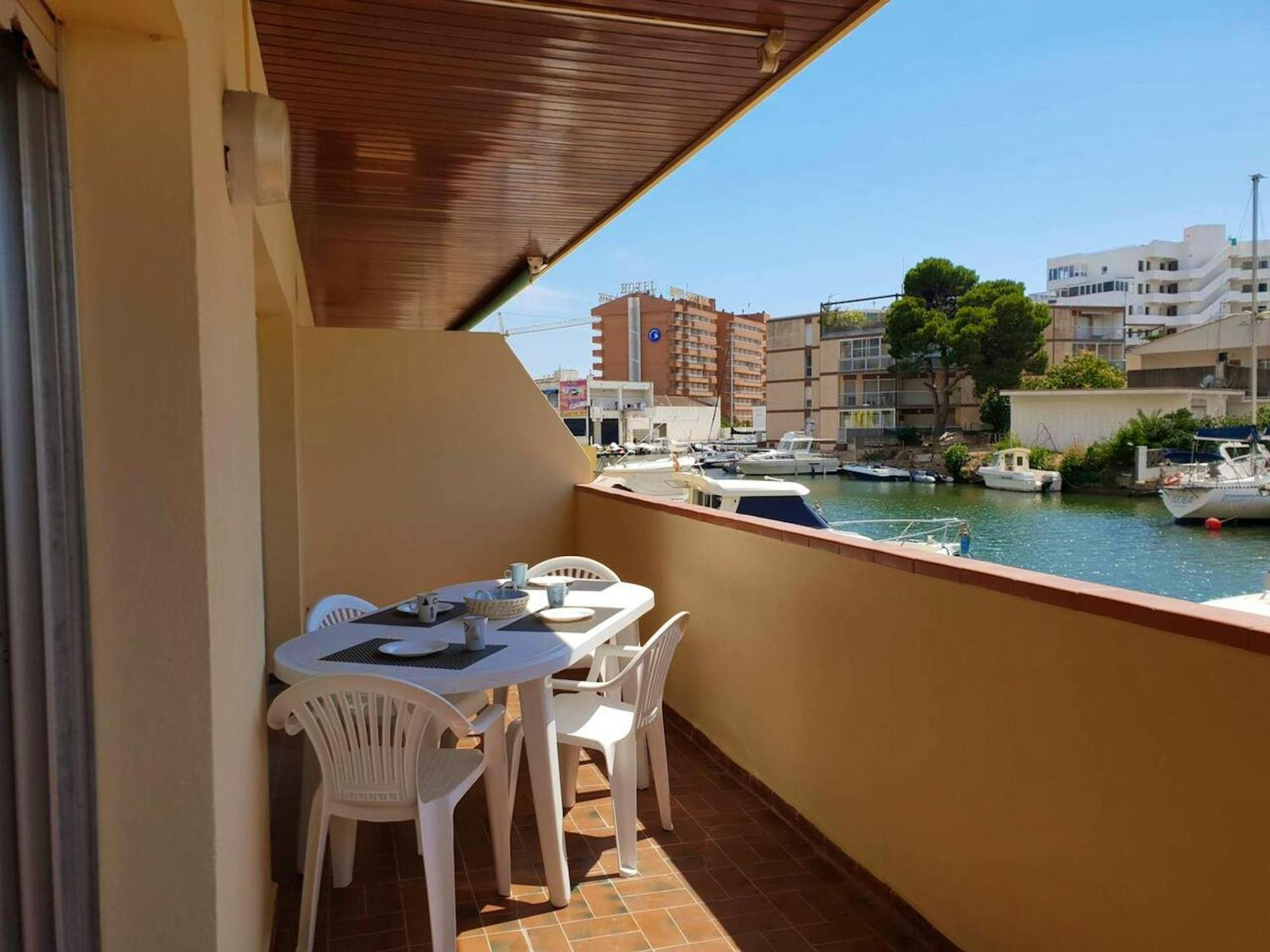 Comfortable In With Shared Pool - 54 Sqm Apartamento
