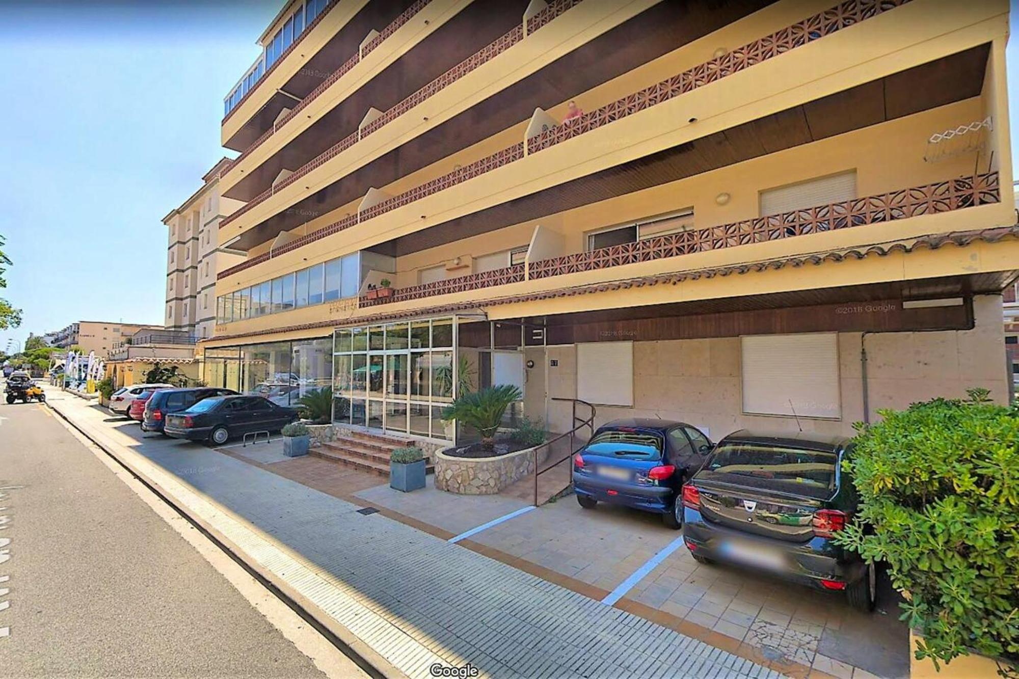 Comfortable In With Shared Pool - 54 Sqm * Rosas