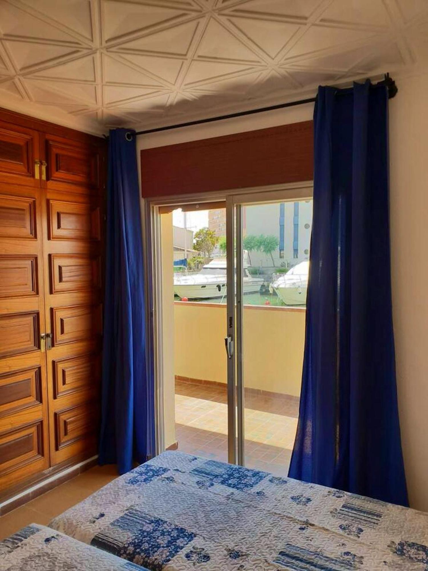 Comfortable In With Shared Pool - 54 Sqm *