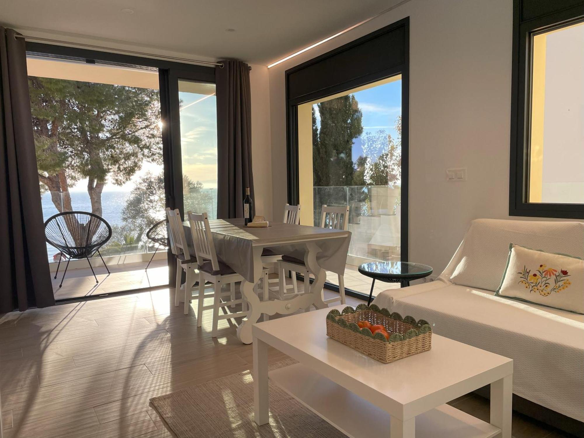 Apartment Veuras El Mar - Madrague Beach 14 Roses