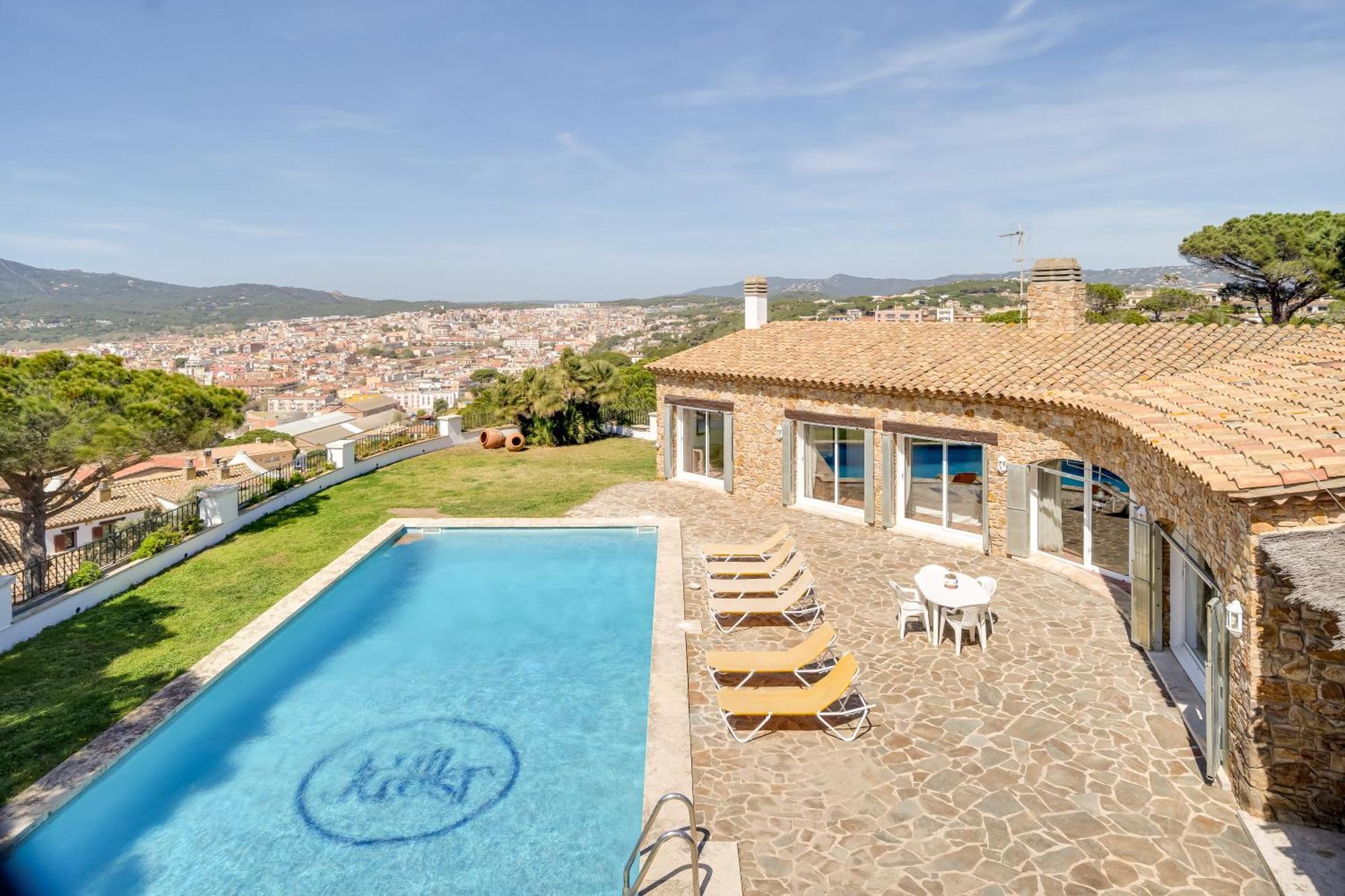 Holiday home Vistas Panoramicas, Piscina, Frente Al Mar *