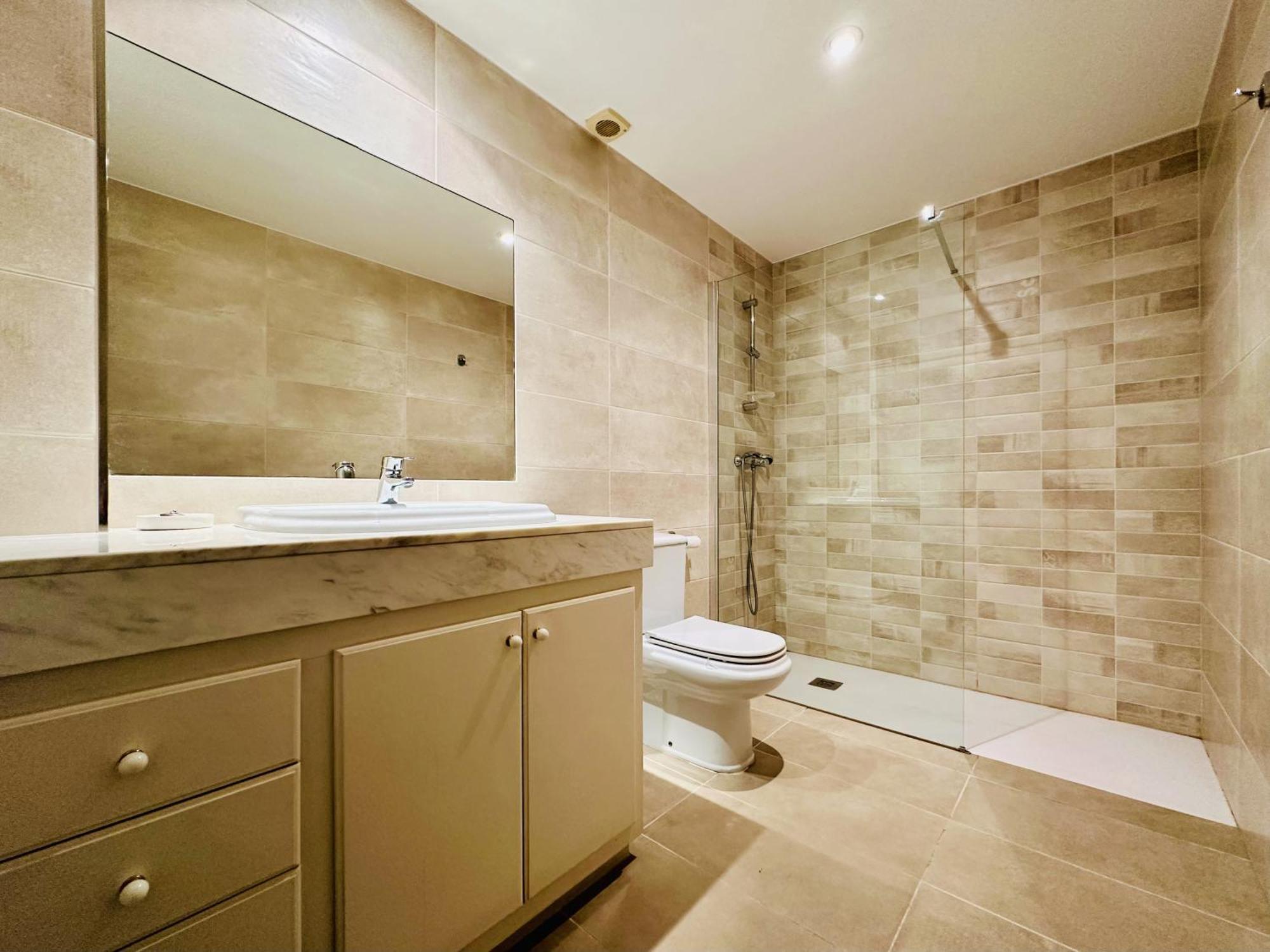 Llevant Costabravasi Apartamento *