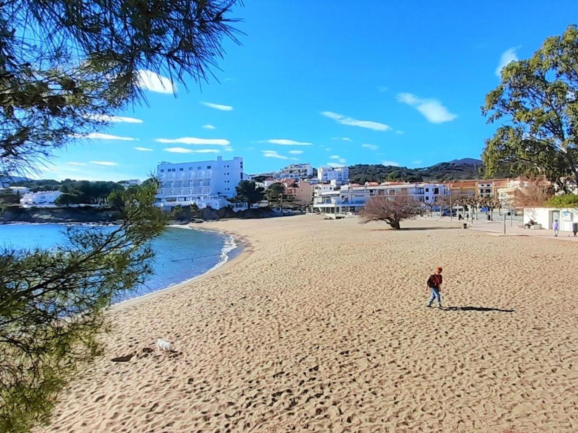 Apartamento Con Terraza Panoramica Cerca De La Playa En - Es-170-87 *