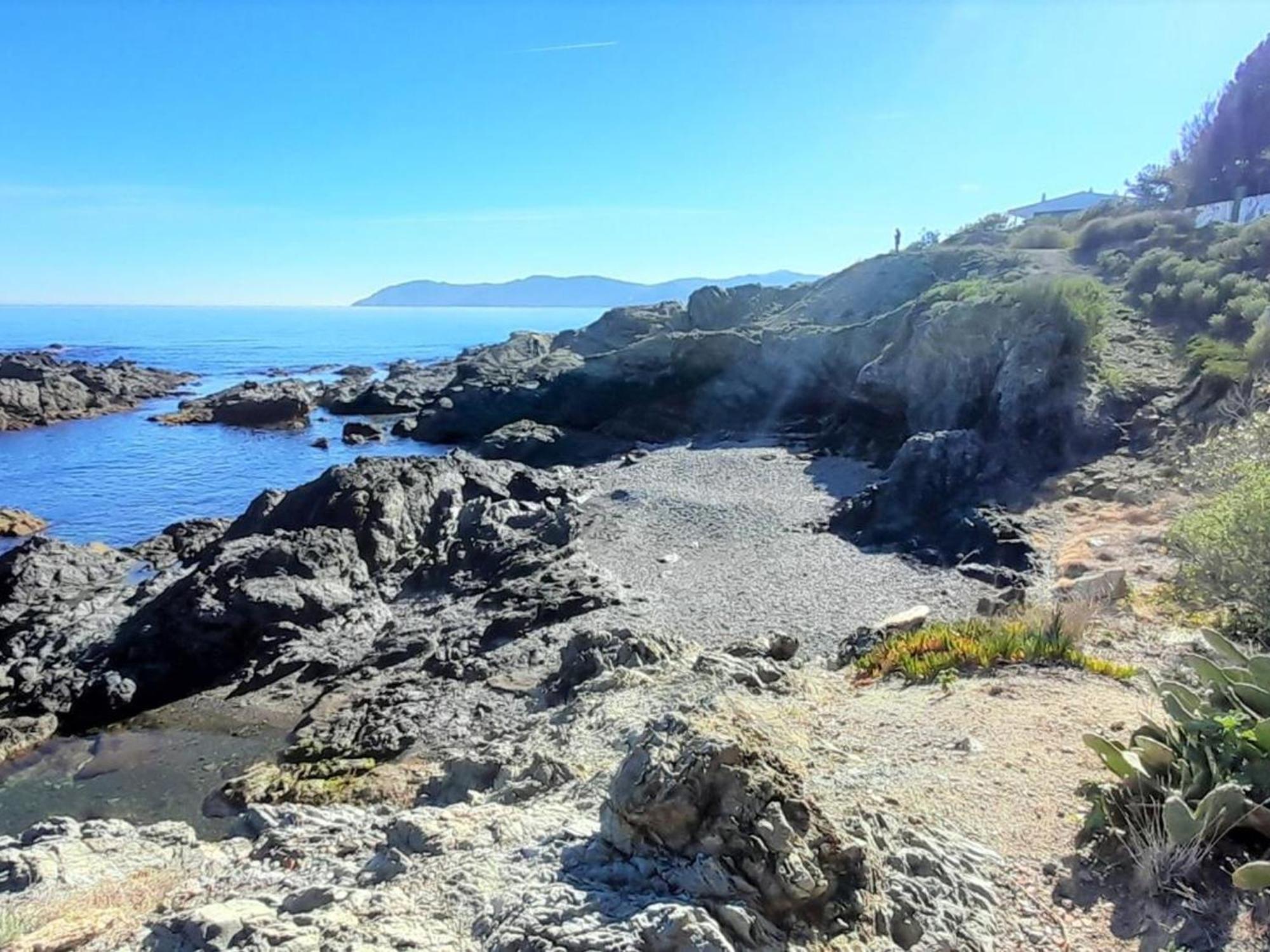 Con Terraza Panoramica Cerca De La Playa En - Es-170-87 Llançà