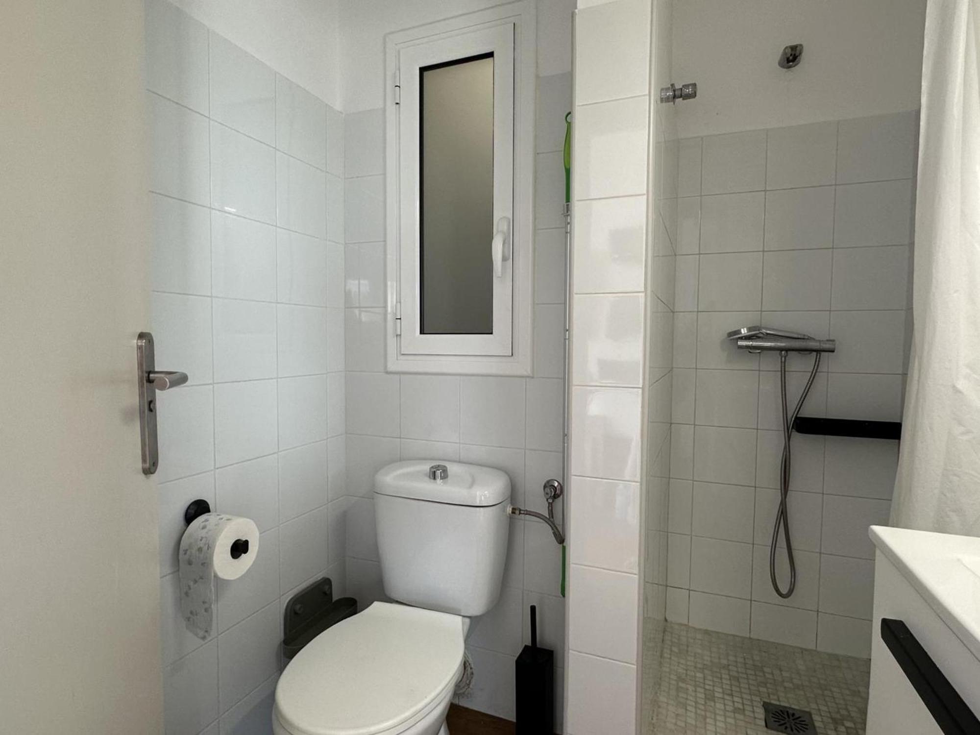 Apartamento Con Terraza Panoramica Cerca De La Playa En - Es-170-87 *