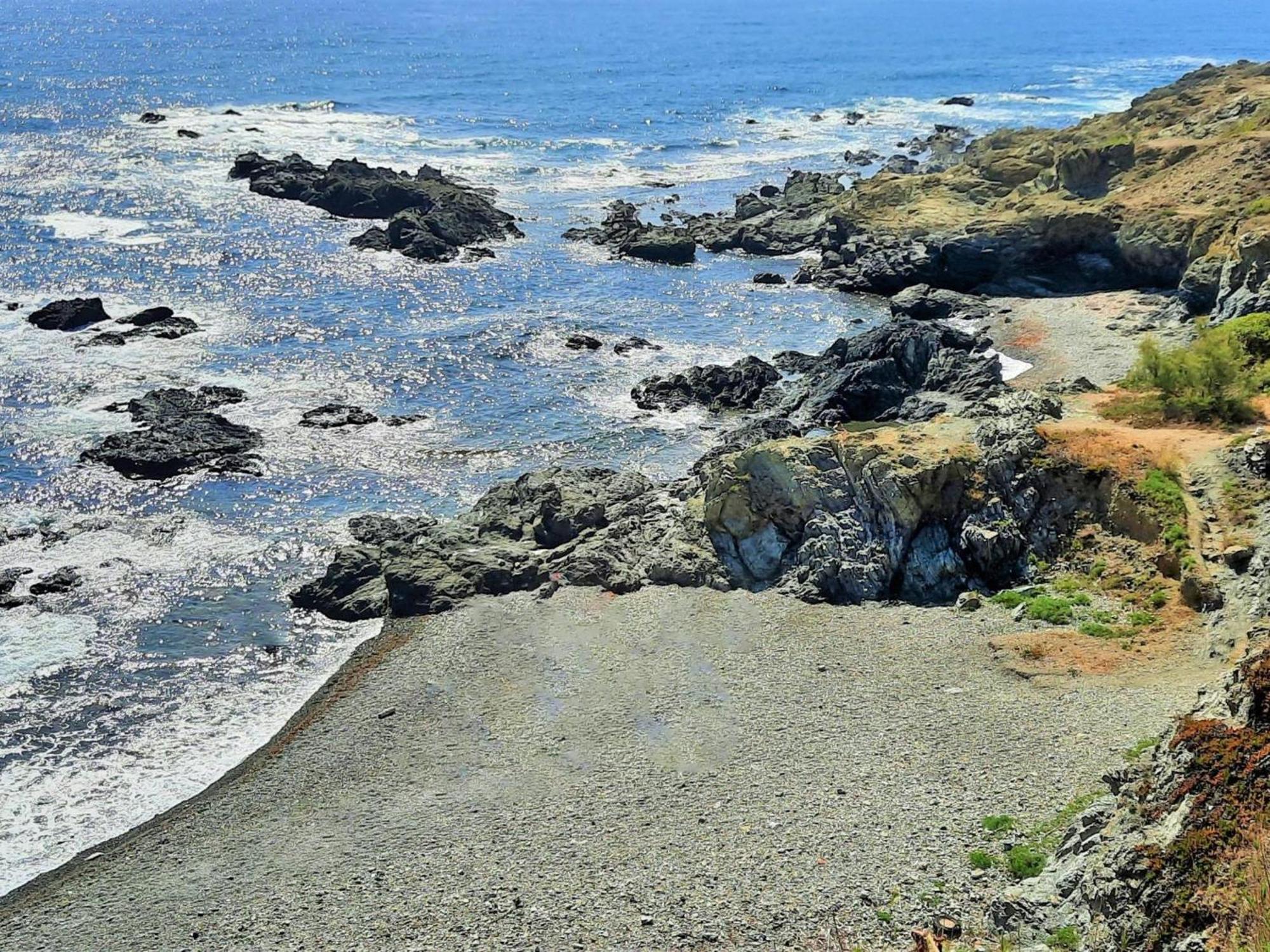 Acogedor Con Terraza A Un Paso De La Playa En - Es-170-26 Llançà