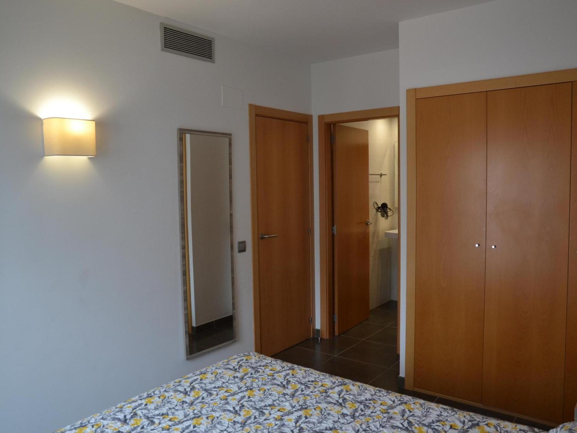Centrico Con Piscina, Parking Y A 200m De La Playa En - Es-323-41 Apartamento *