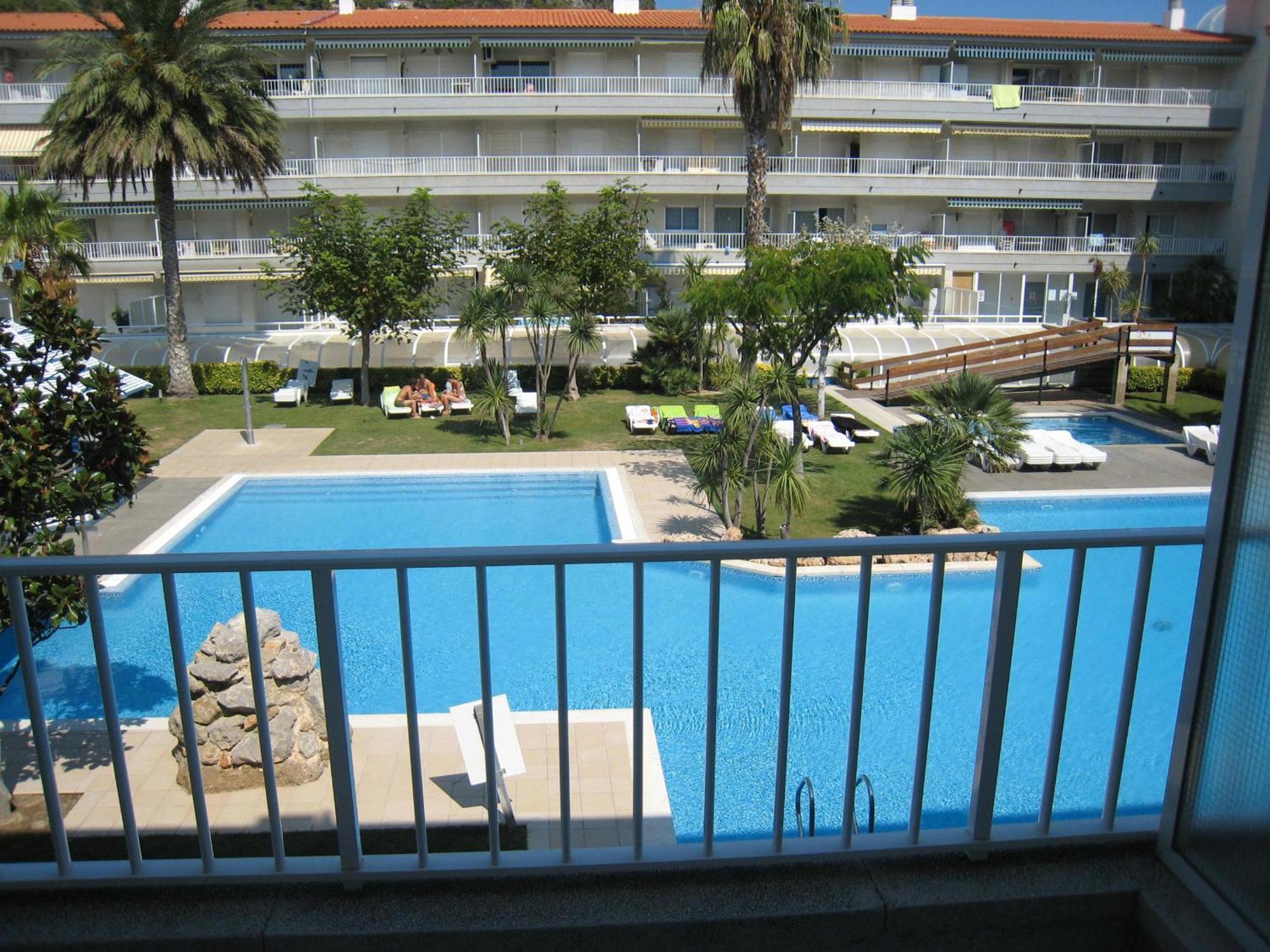 Apartamento De Lujo Cerca De La Playa Con Piscina Y Terraza En - Es-323-21