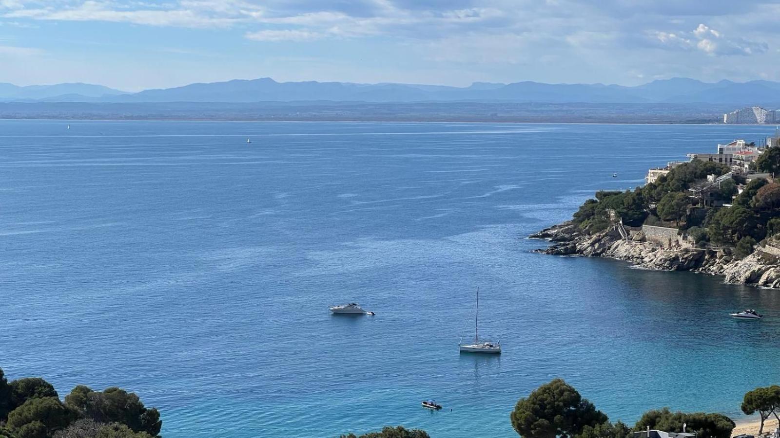 Apartamento Con Vistas Mar Y Parking Cerca De La Playa