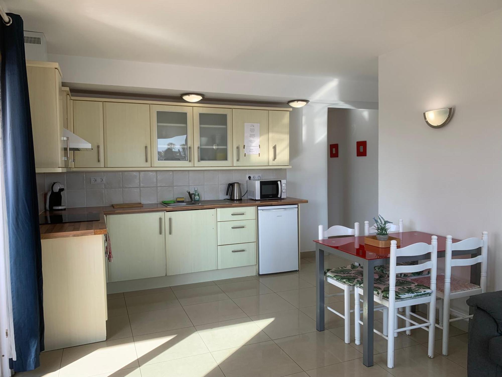 Waterside - Two Bedroom Apartment Empuriabrava