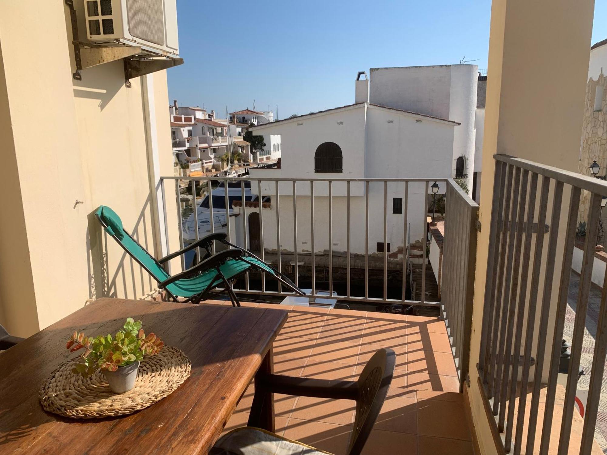 Waterside - Two Bedroom Empuriabrava