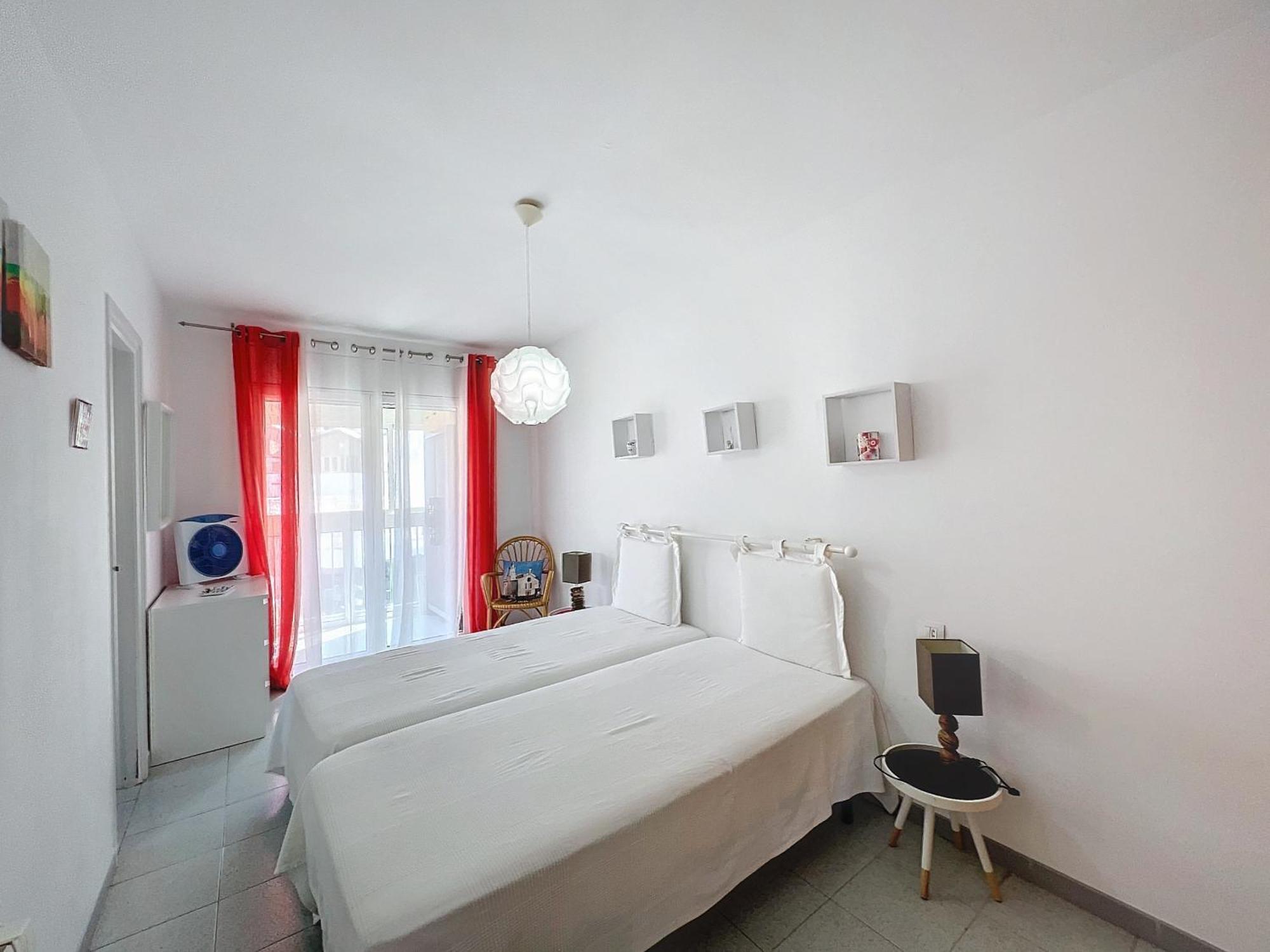 Apartamento Cuana 3 6 - Piso Muy Luminoso A 150 M De La Playa Rosas
