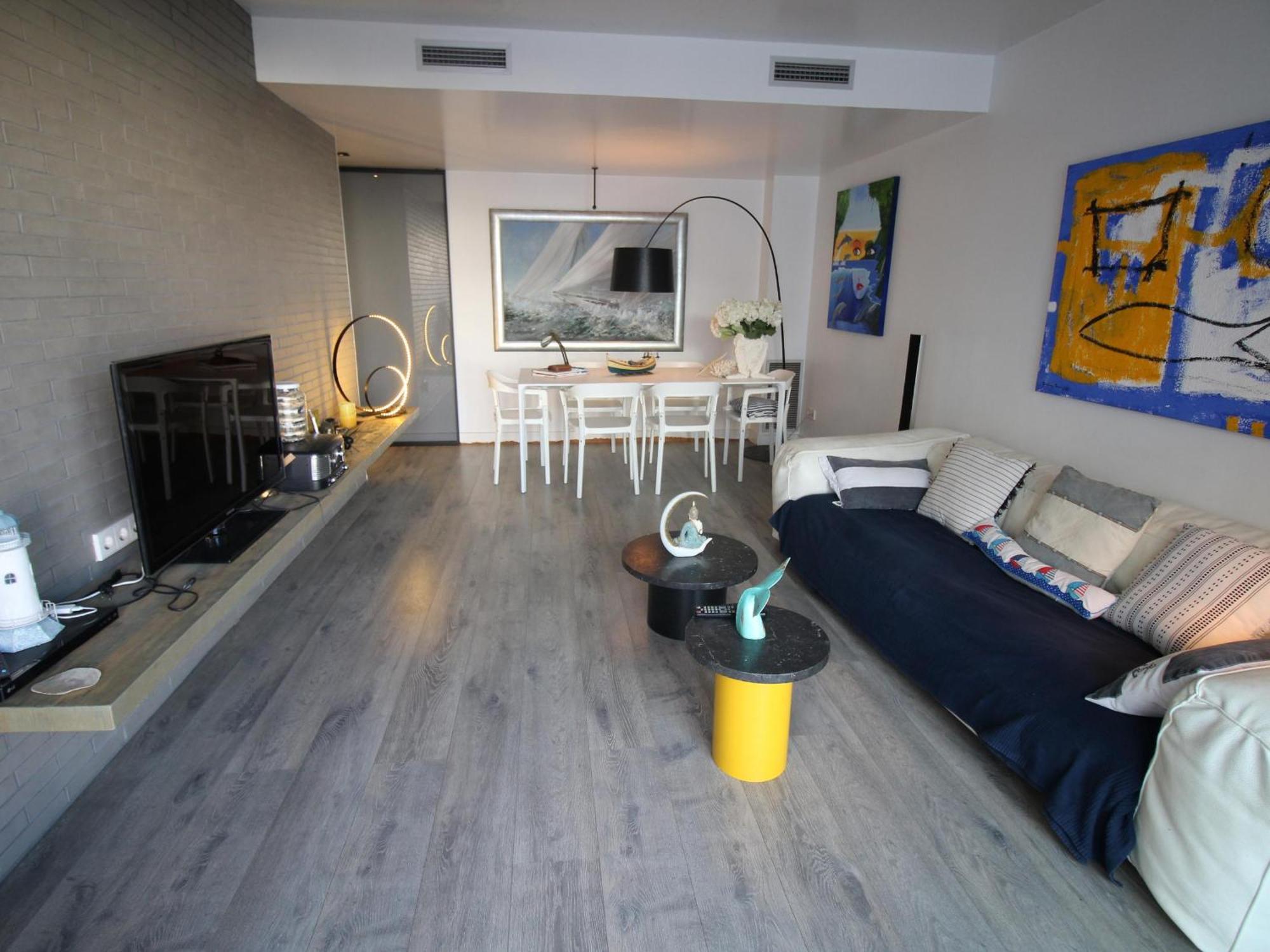 Apartamento Placa Del Port - Magnifico Con Vistas Al Castellar. - Es-228-76 *