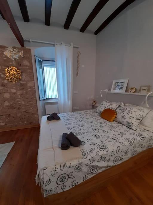 Bonito Estudio En El Centro. Ideal Parejas. * Palamos