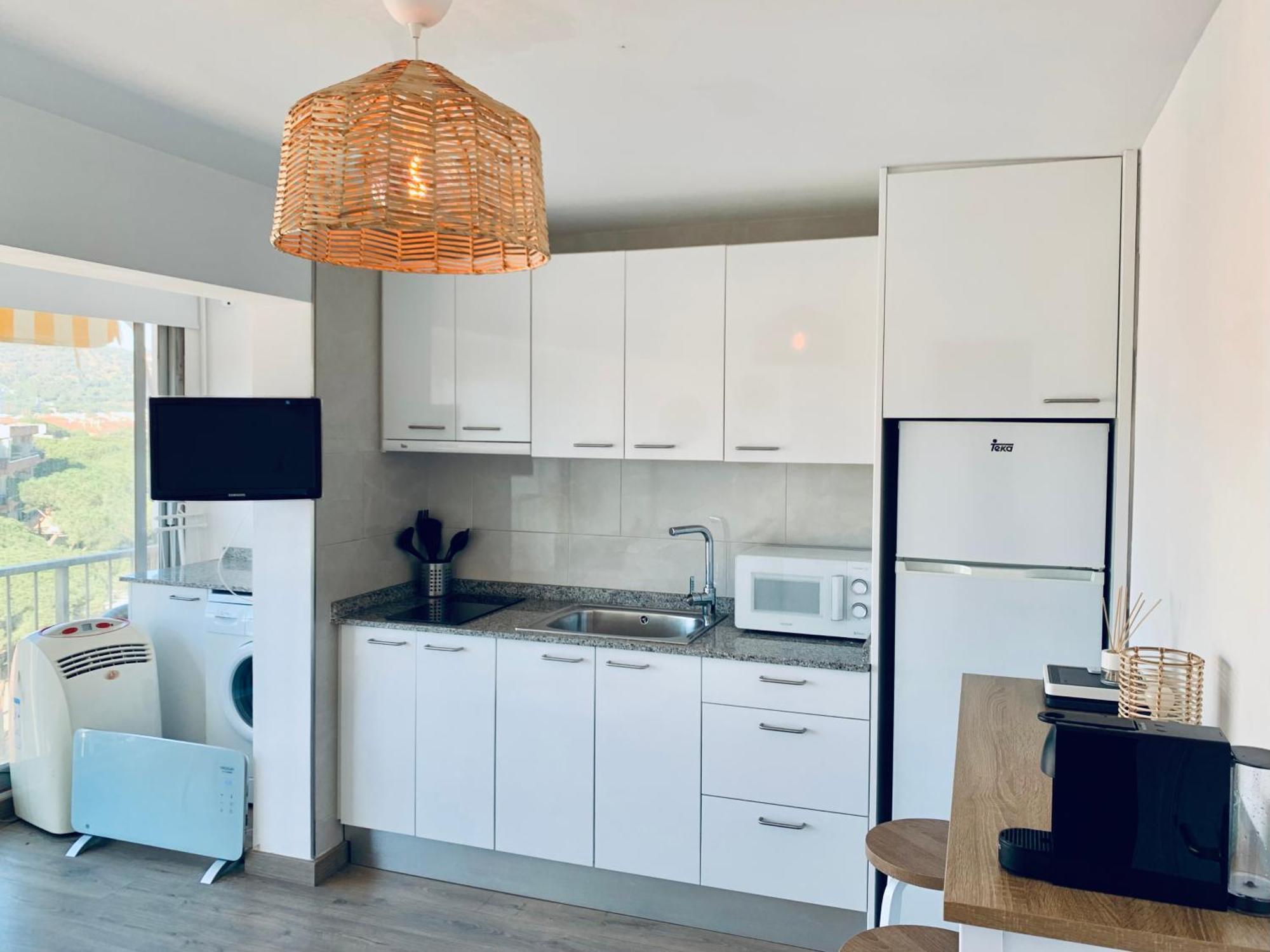 Hauzify I Palace Apartment