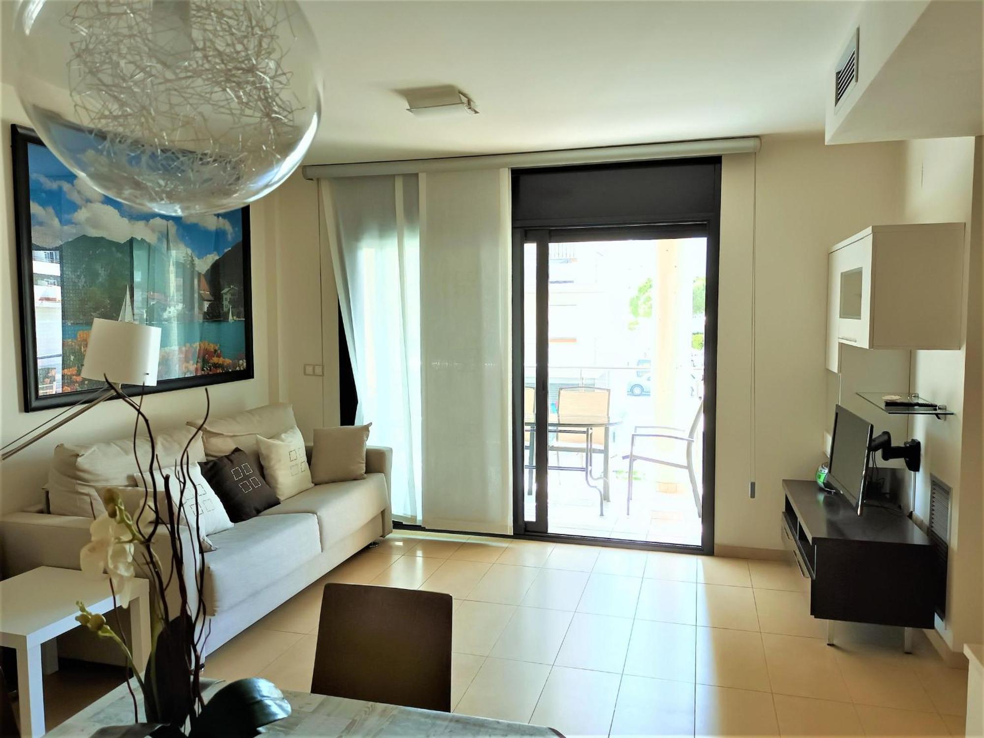 En Roses: Terraza, A/a, Wifi, Parking, 2ª Linea De Playa - Es-258-89 Apartamento *