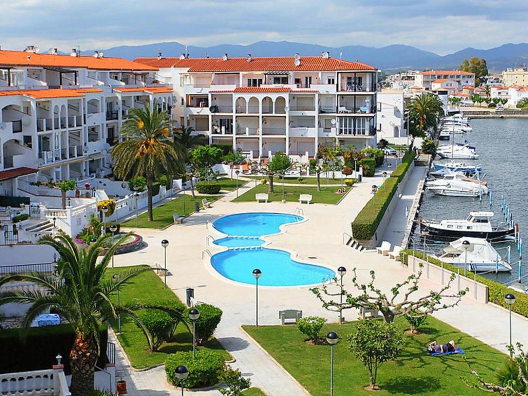 Sant Mauricio Apartment Empuriabrava