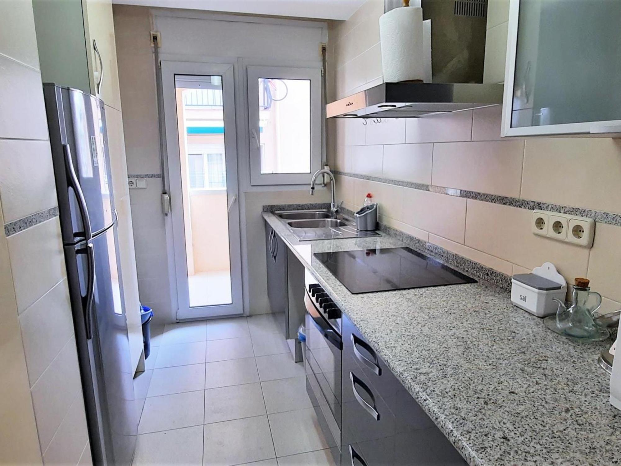 En Con Piscina Comunitaria Y Terraza, A 10 Minutos De La Playa - Es-170-32 Apartamento