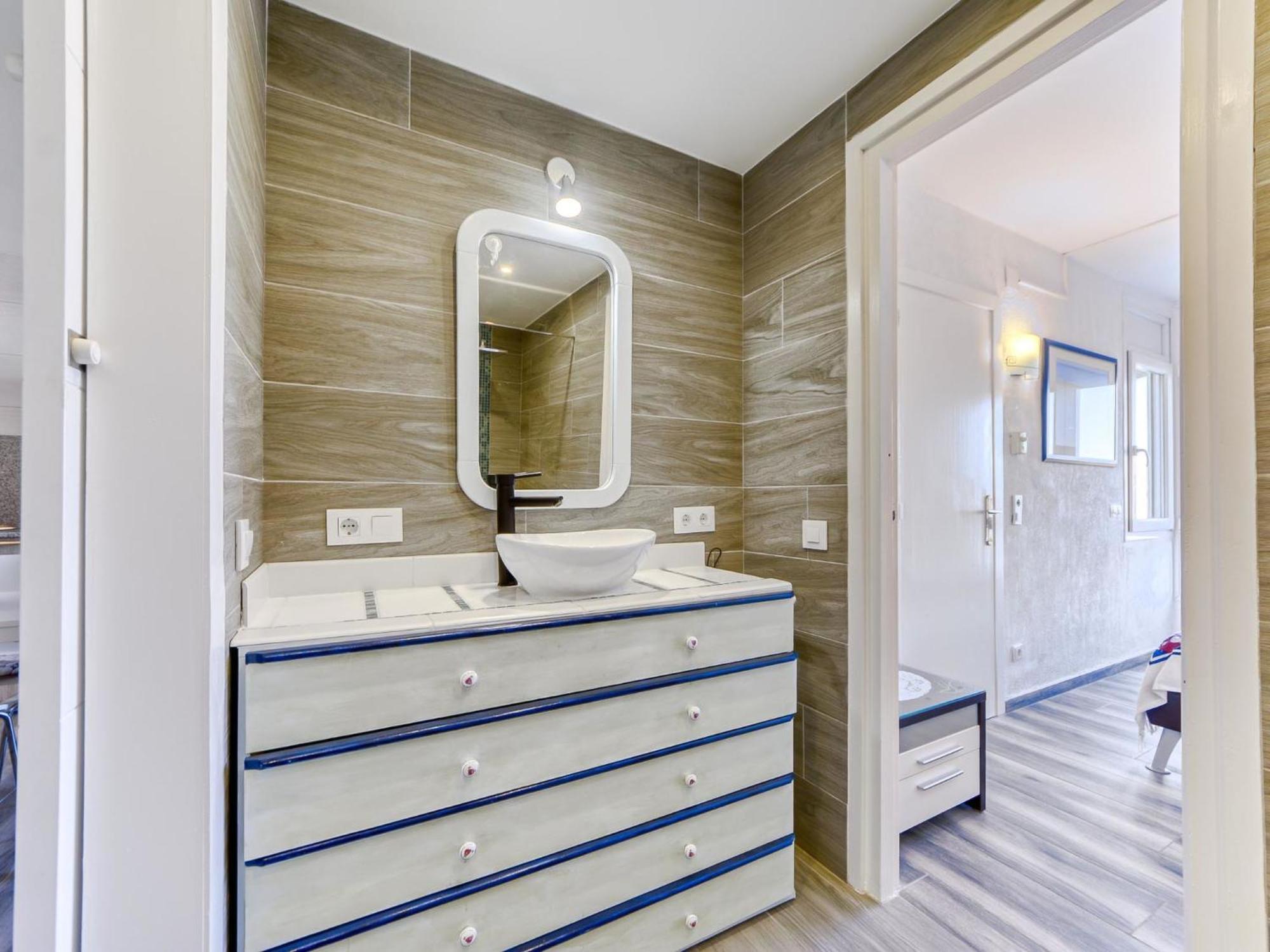 Onada I By Interhome