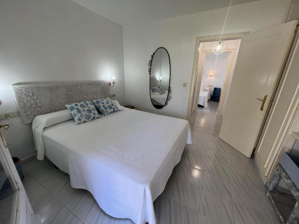 Mediterranean House By Veuras El Mar * Pals