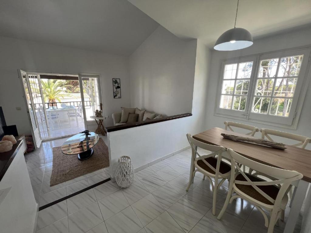 Mediterranean House By Veuras El Mar Pals