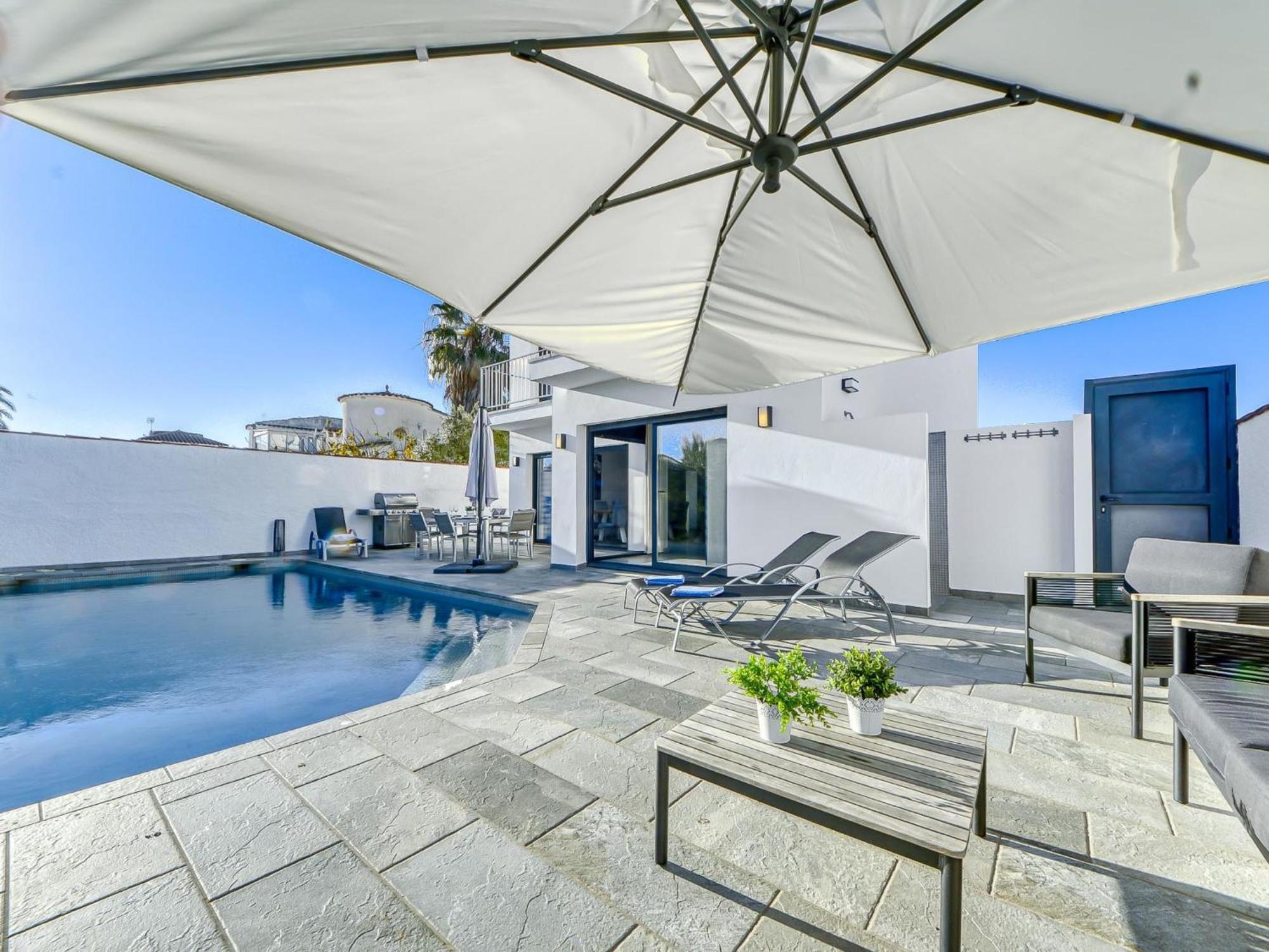 Holiday Norfeu 10 Holiday home Empuriabrava