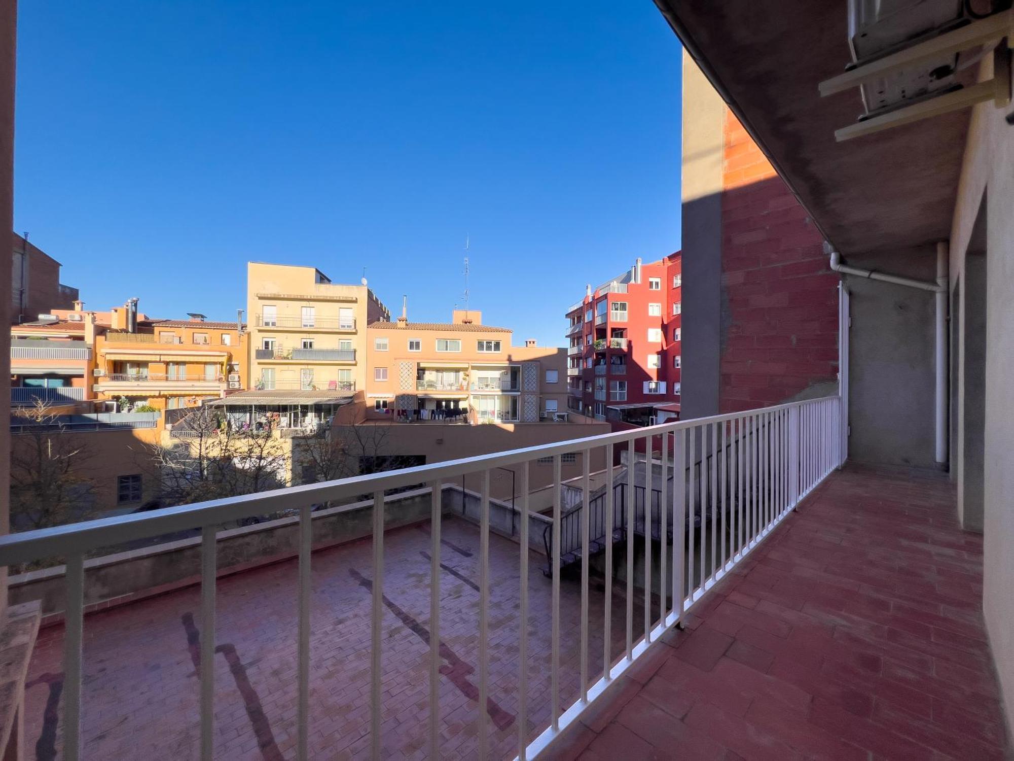 Apartment Caserna 13 - Luminoso Piso En Figueres (Girona)