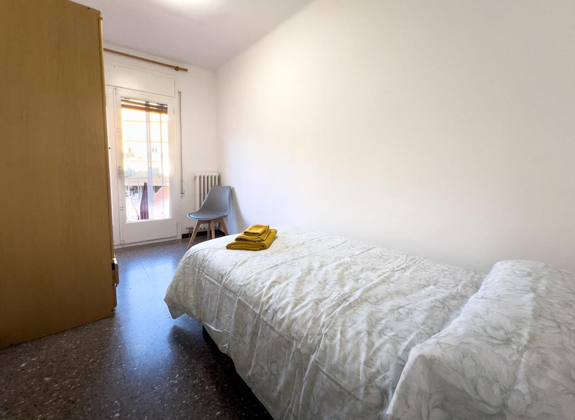 Apartment Caserna 13 - Luminoso Piso En Figueres (Girona)
