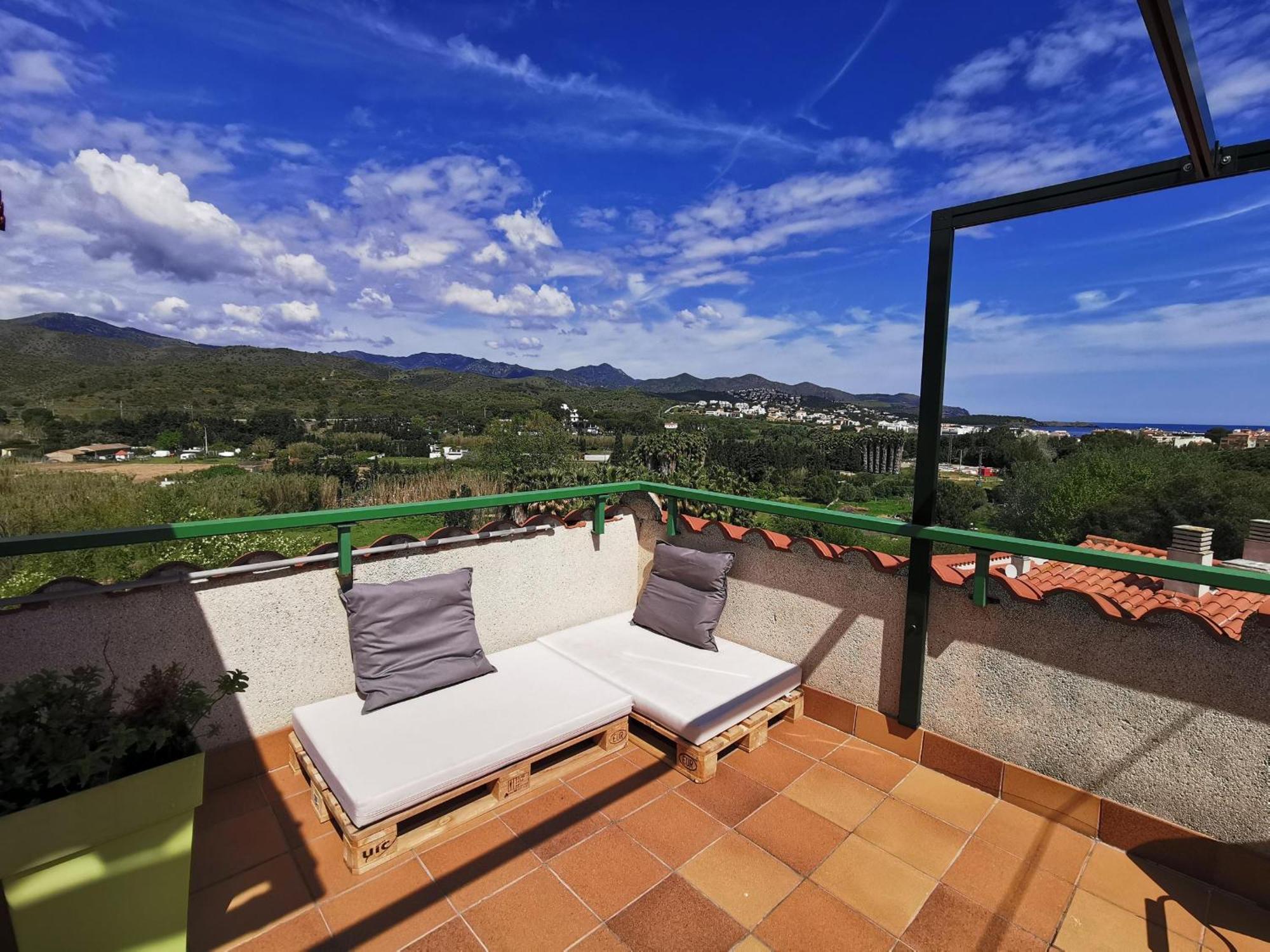 Atico Con Vistas Panoramicas De Y Piscina - Es-89-111 *