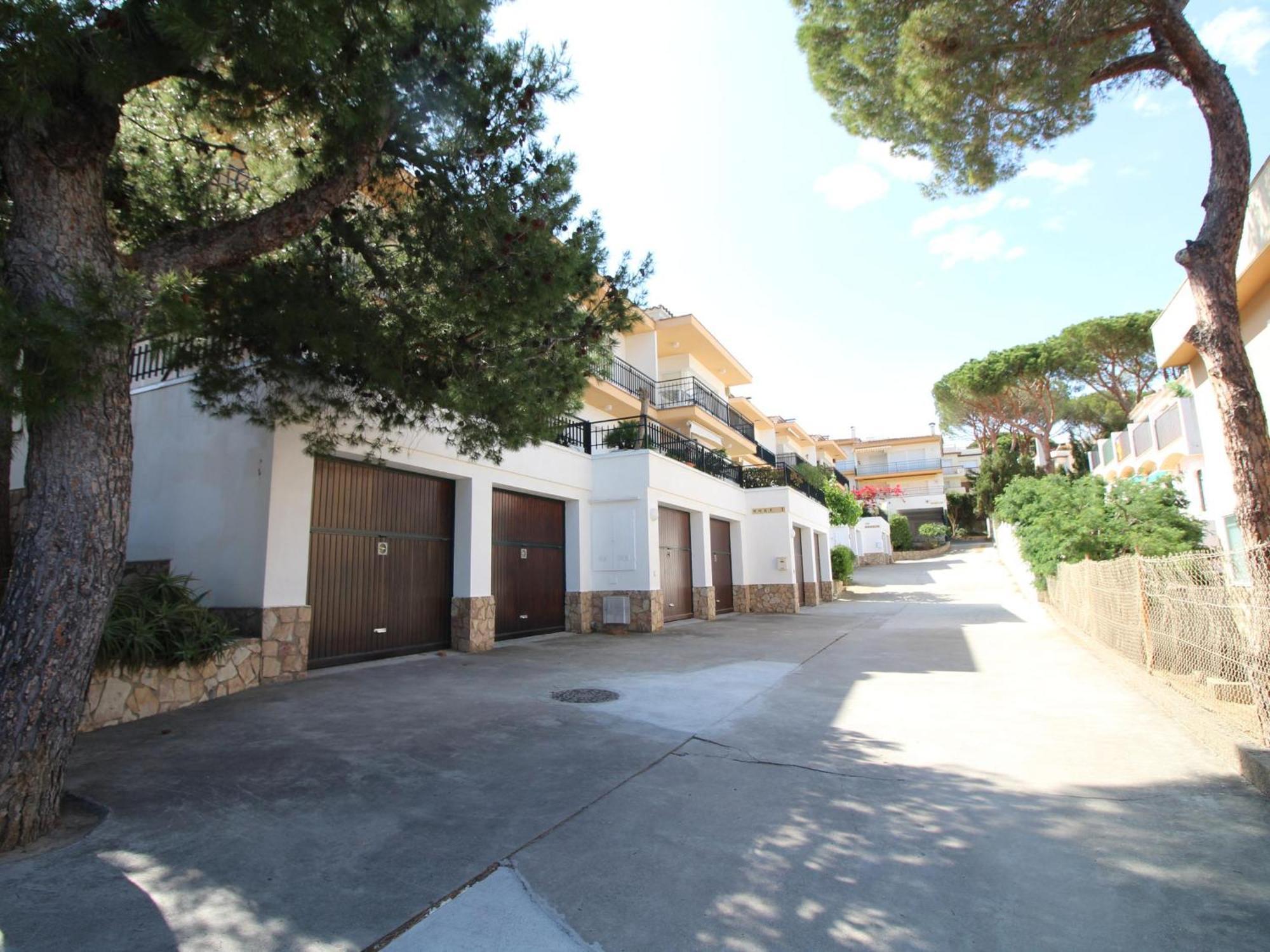 Apartamento I 1 Drta - Con Vistas Al Mar, Barrio Tranquilo Con Jardin. - Es-228-54