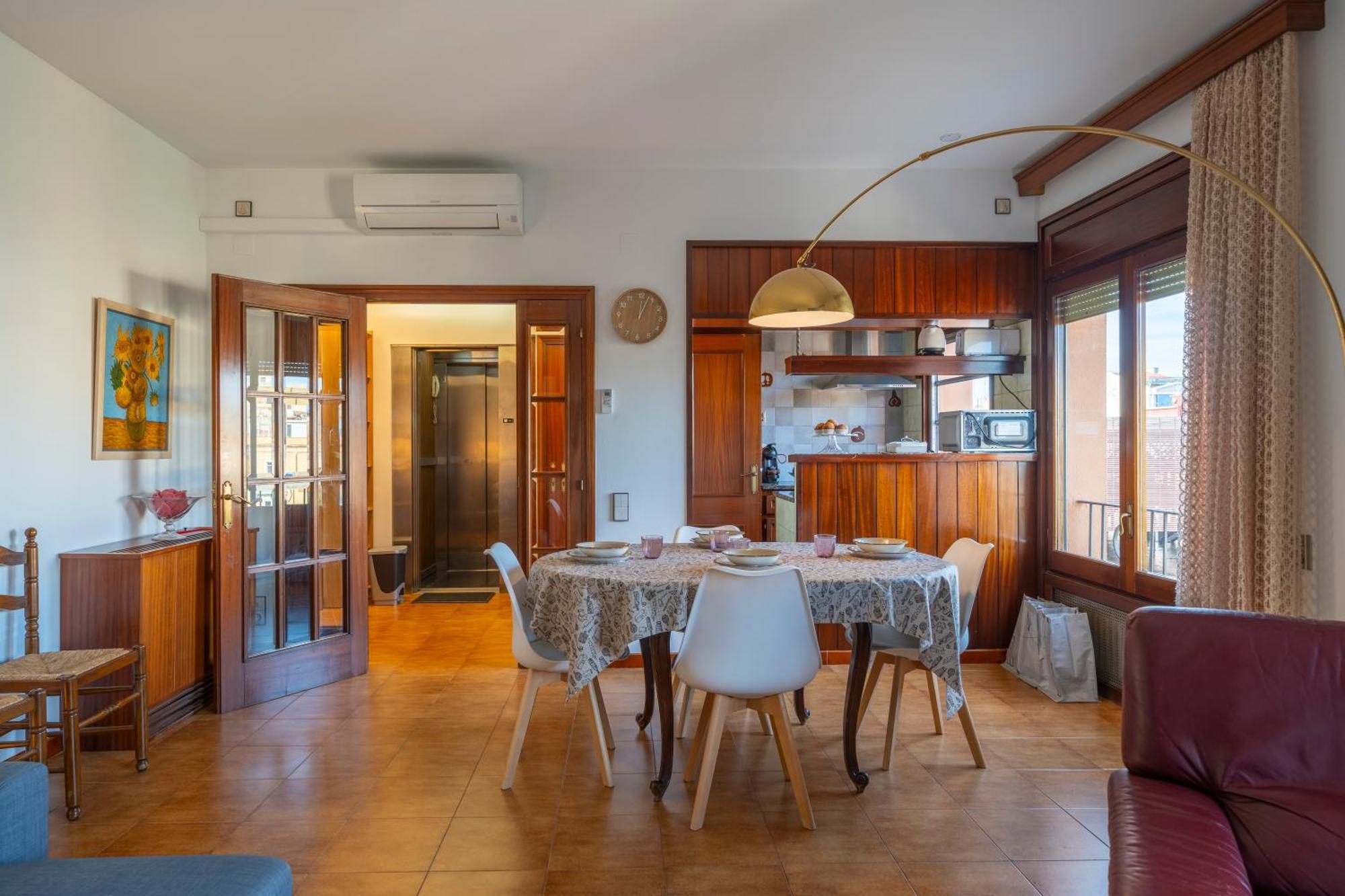 Apartment Classic Jeroni Figueres (Girona)